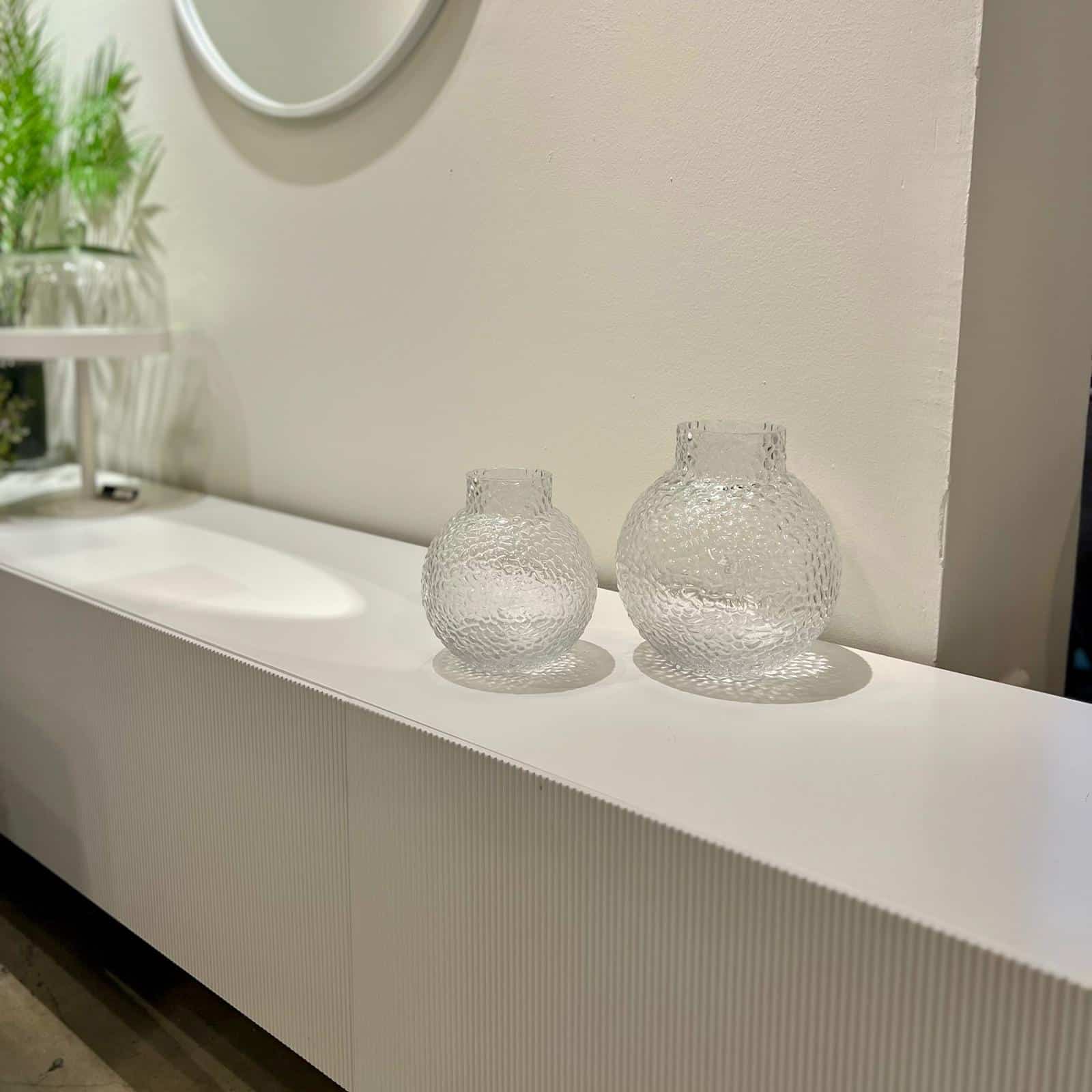 כד זכוכית עגול ריקועים פיה ישרה דגם איקו