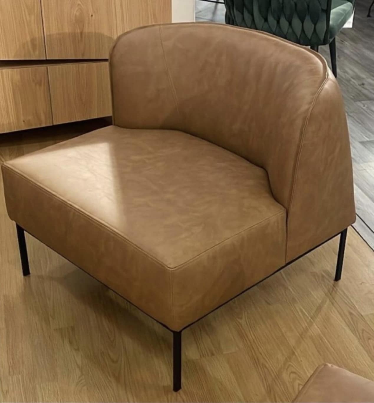 כורסא מודרנית דגם יונס כורסא מודרנית דגם יונס