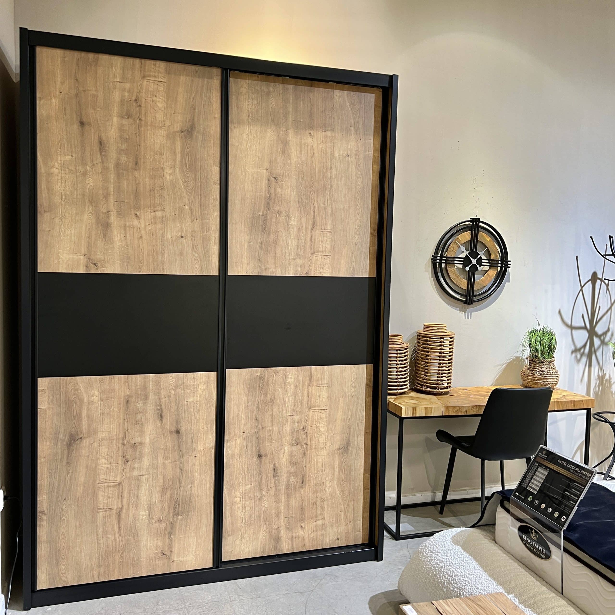 ארון הזזה דגם קורדובה ארון הזזה דגם קורדובה