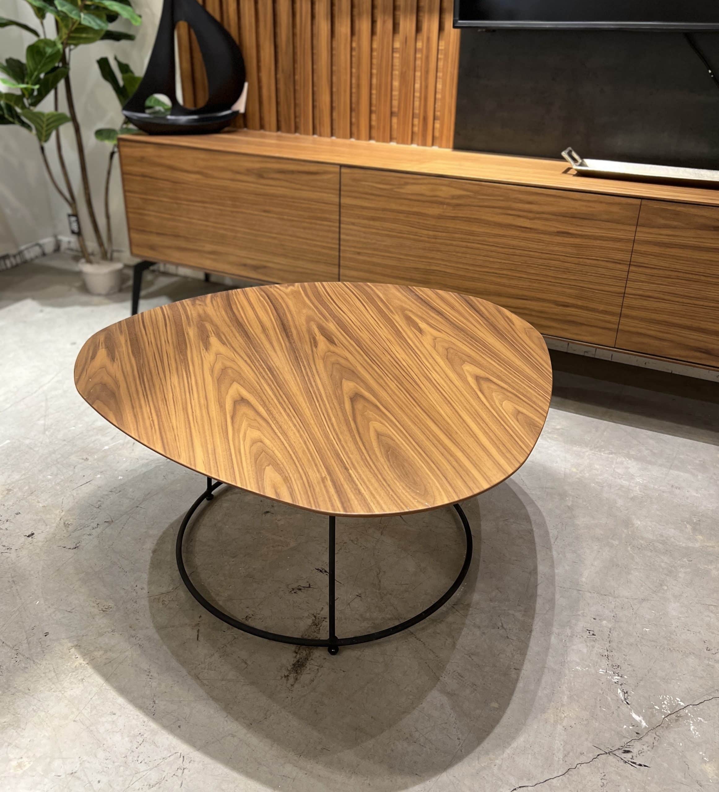 סט דגם מיפל הכולל מזנון+שולחן סלון+חיפוי סט דגם מיפל הכולל מזנון+שולחן סלון+חיפוי