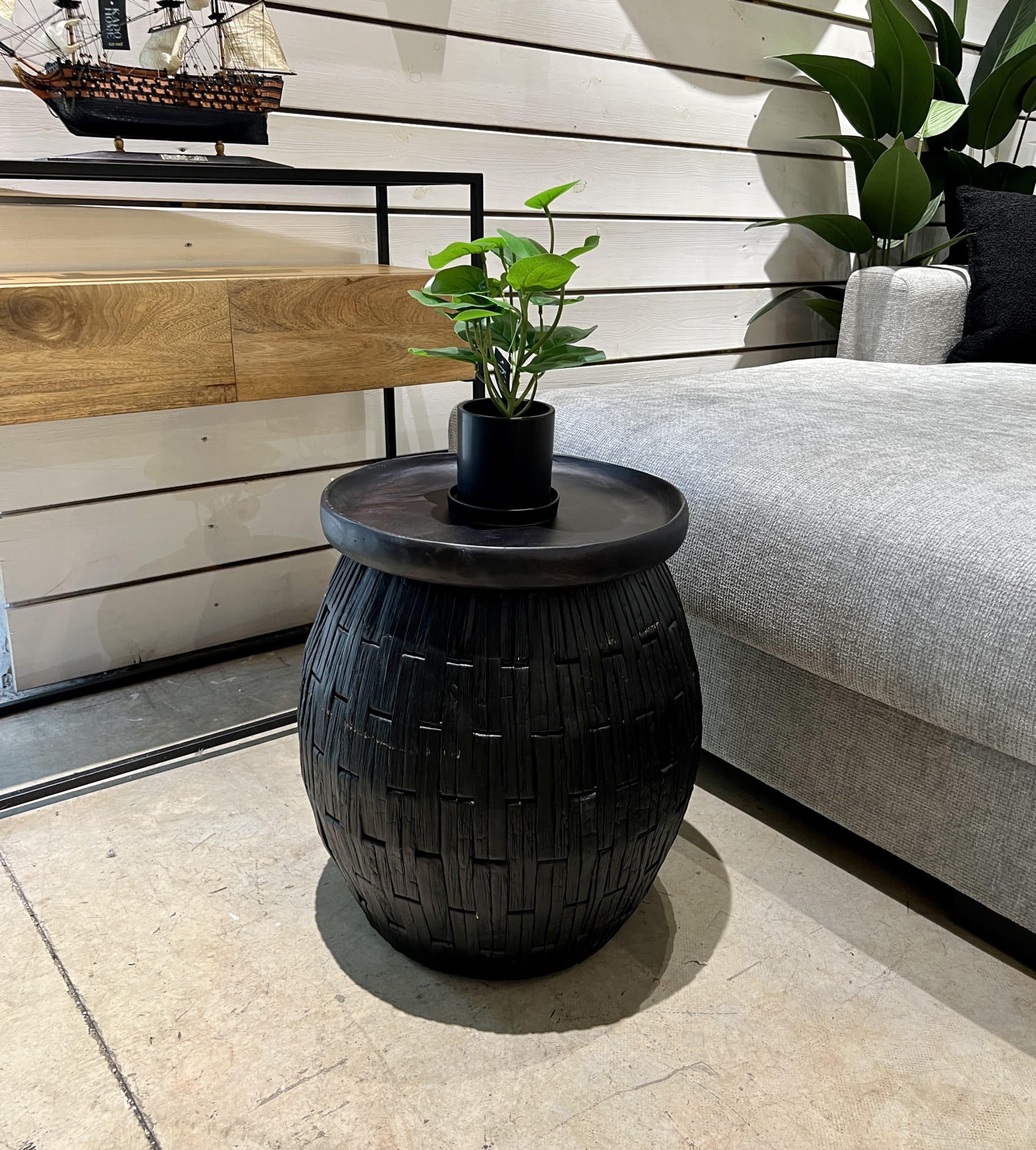 שולחן צד דגם און