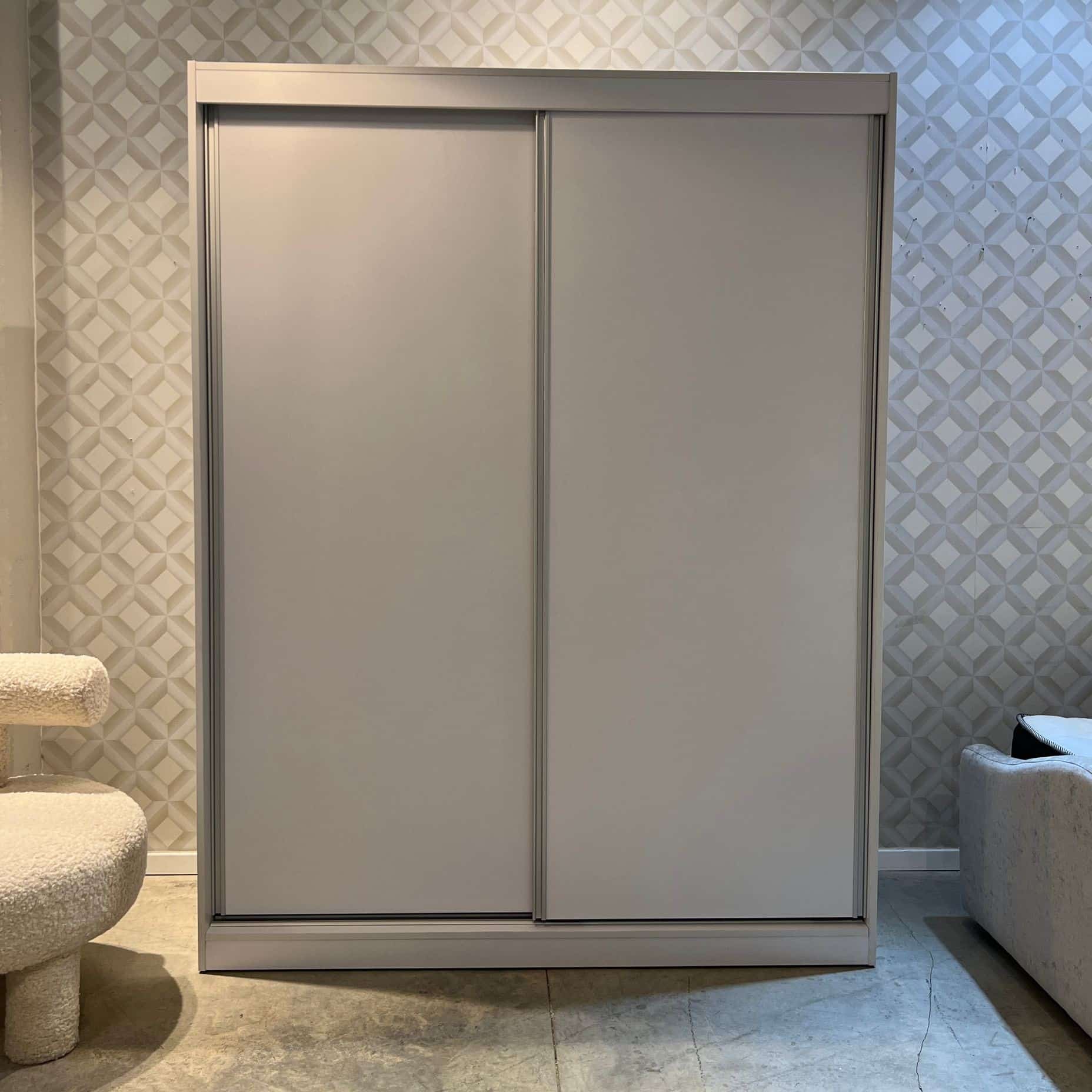 ארון הזזה דגם עידו במבצע! ארון הזזה דגם עידו במבצע!