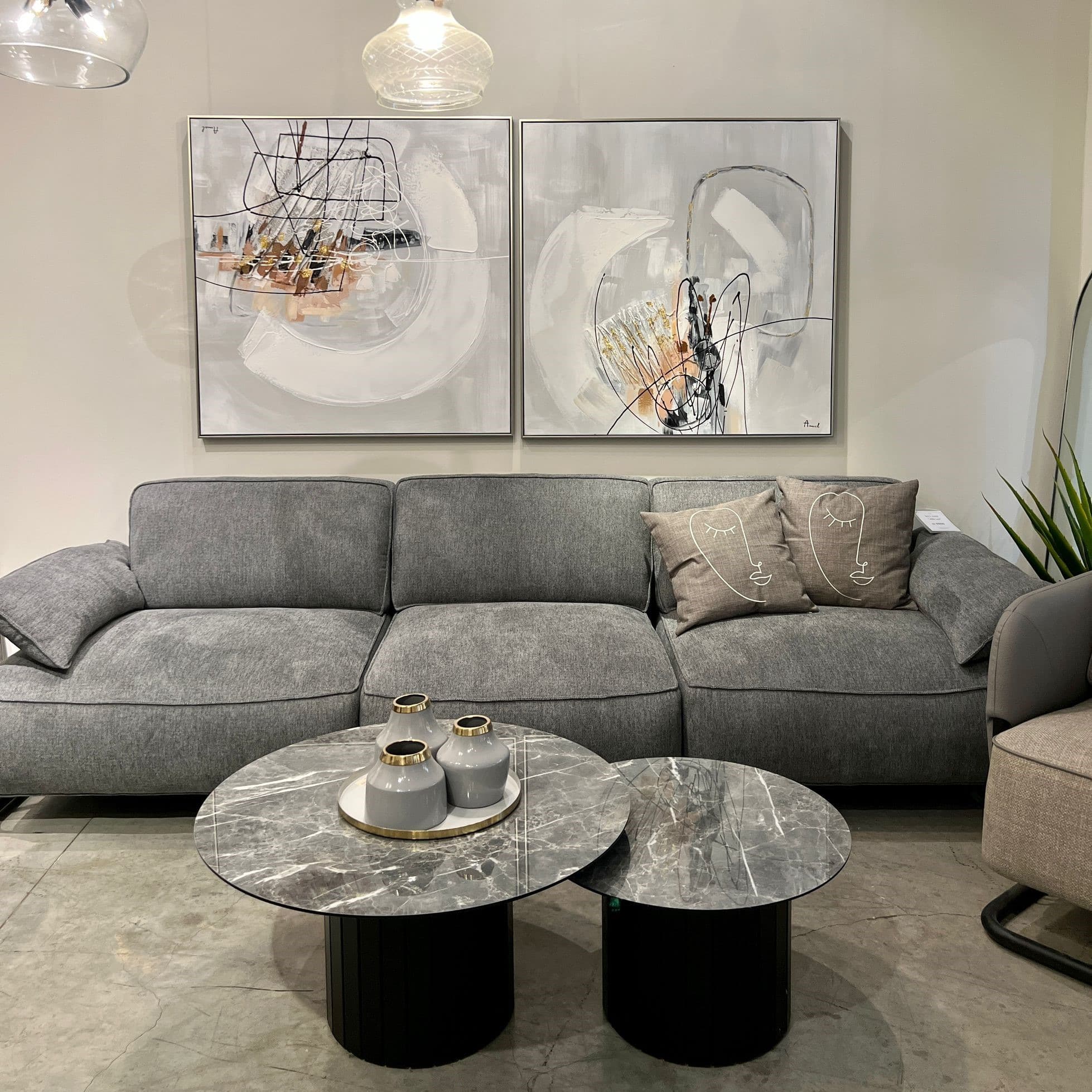 תמונת שמן עבודת יד רקע בהיר בשילוב הדפסה אנאל עם מסגרת 100/100