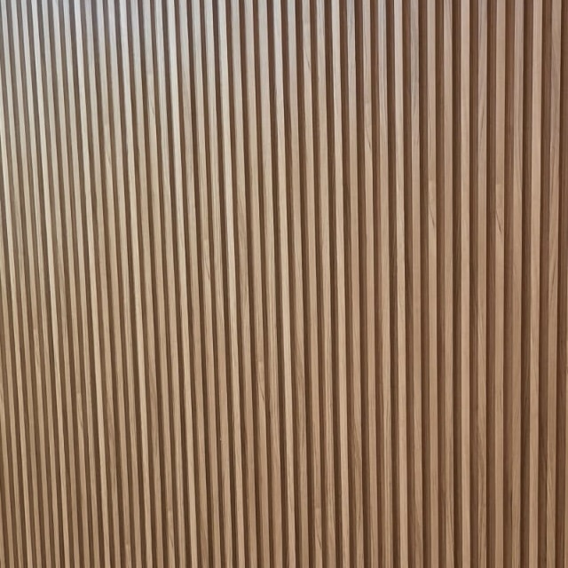 חיפוי קיר פסים פולימרי אלון WT038 גודל 15/290-SALE! חיפוי קיר פסים פולימרי אלון WT038 גודל 15/290-SALE!