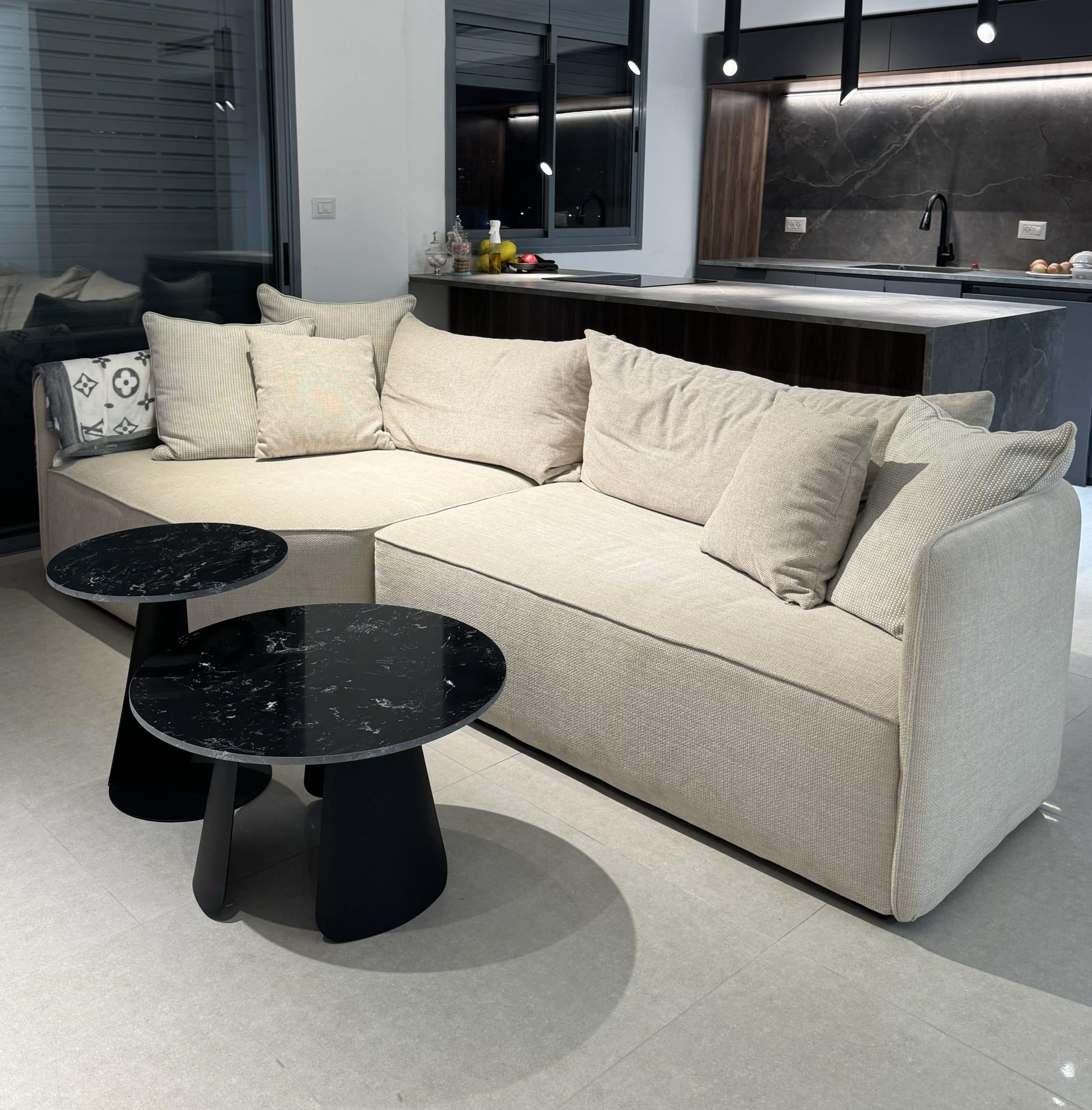 ספה מעוצבת דגם לילה ספה מעוצבת דגם לילה