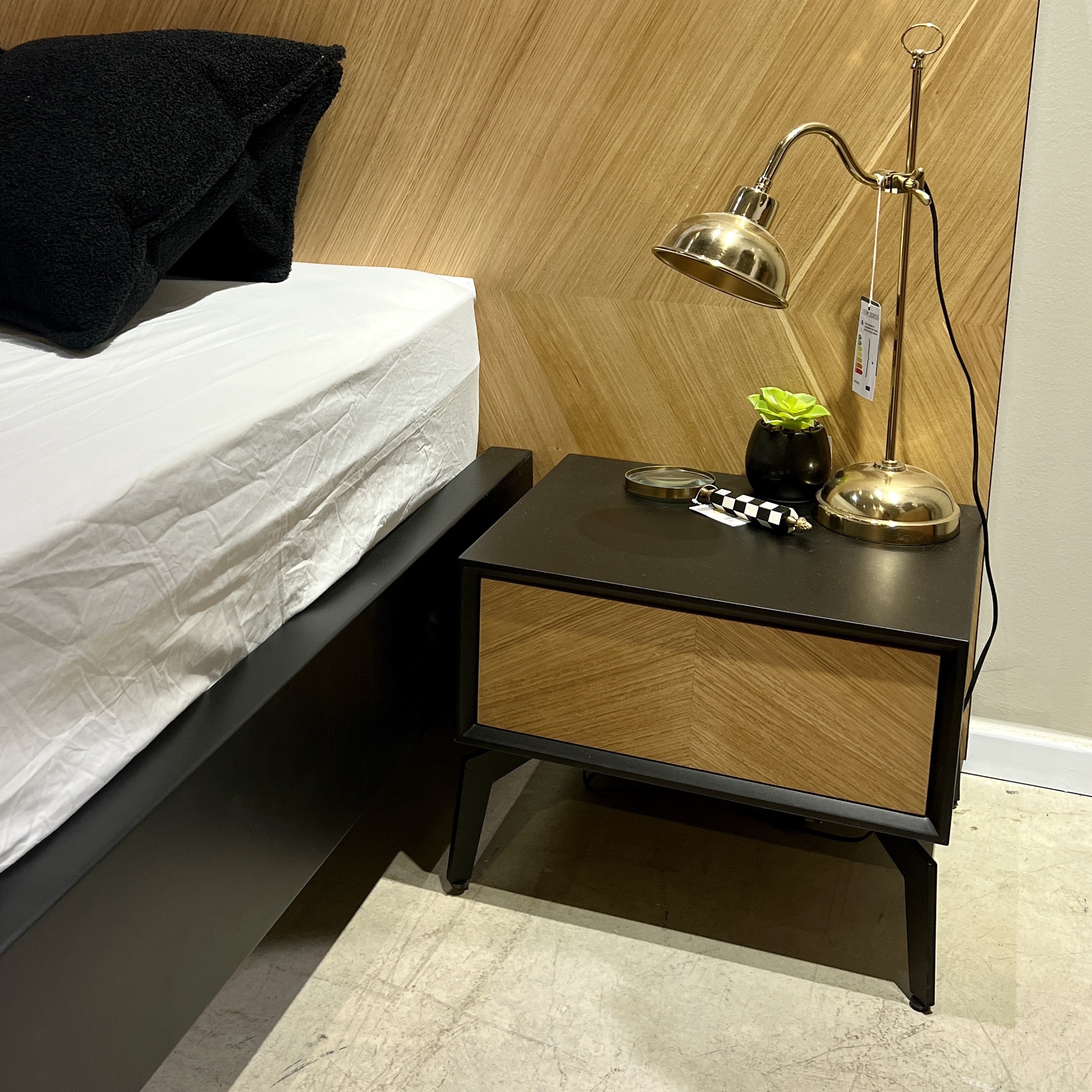 שידת צד דגם מרלין שידת צד דגם מרלין