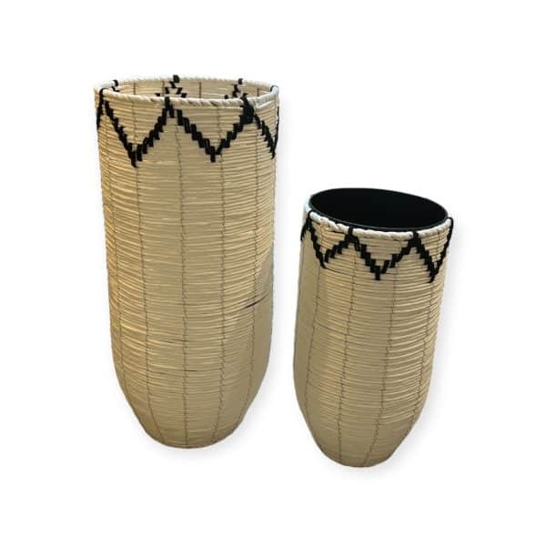 כד קלוע שמנת חוט שחור דגם איקו