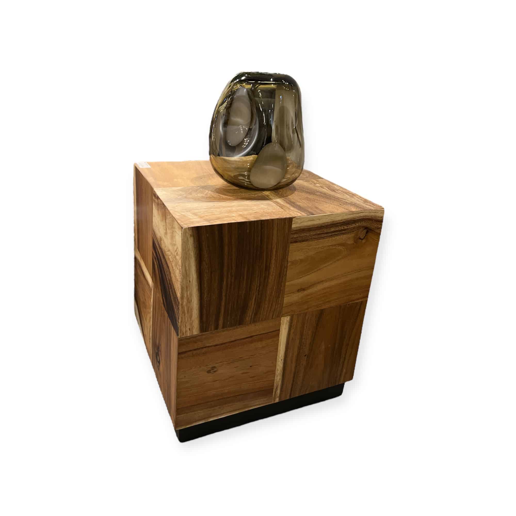 שולחן צד קוביה מעוצבת מעץ סוואר דגם בראון