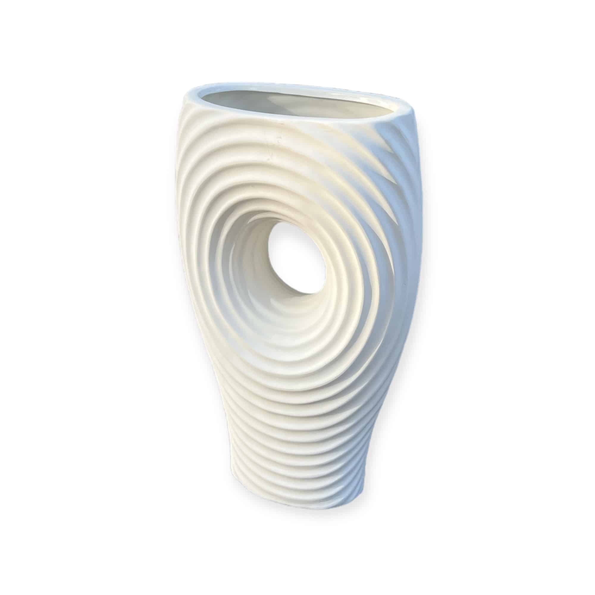 כד קרמיקה לבן שטוח גבוה חור עגול דגם אליס כד קרמיקה לבן שטוח גבוה חור עגול דגם אליס