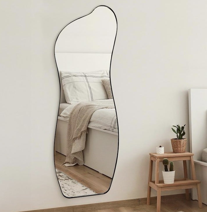 מראה אמורפית גוף שחור דגם שחם מראה אמורפית גוף שחור דגם שחם