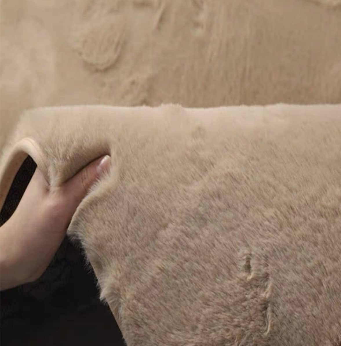 שטיח פרווה מוקה דגם אסף