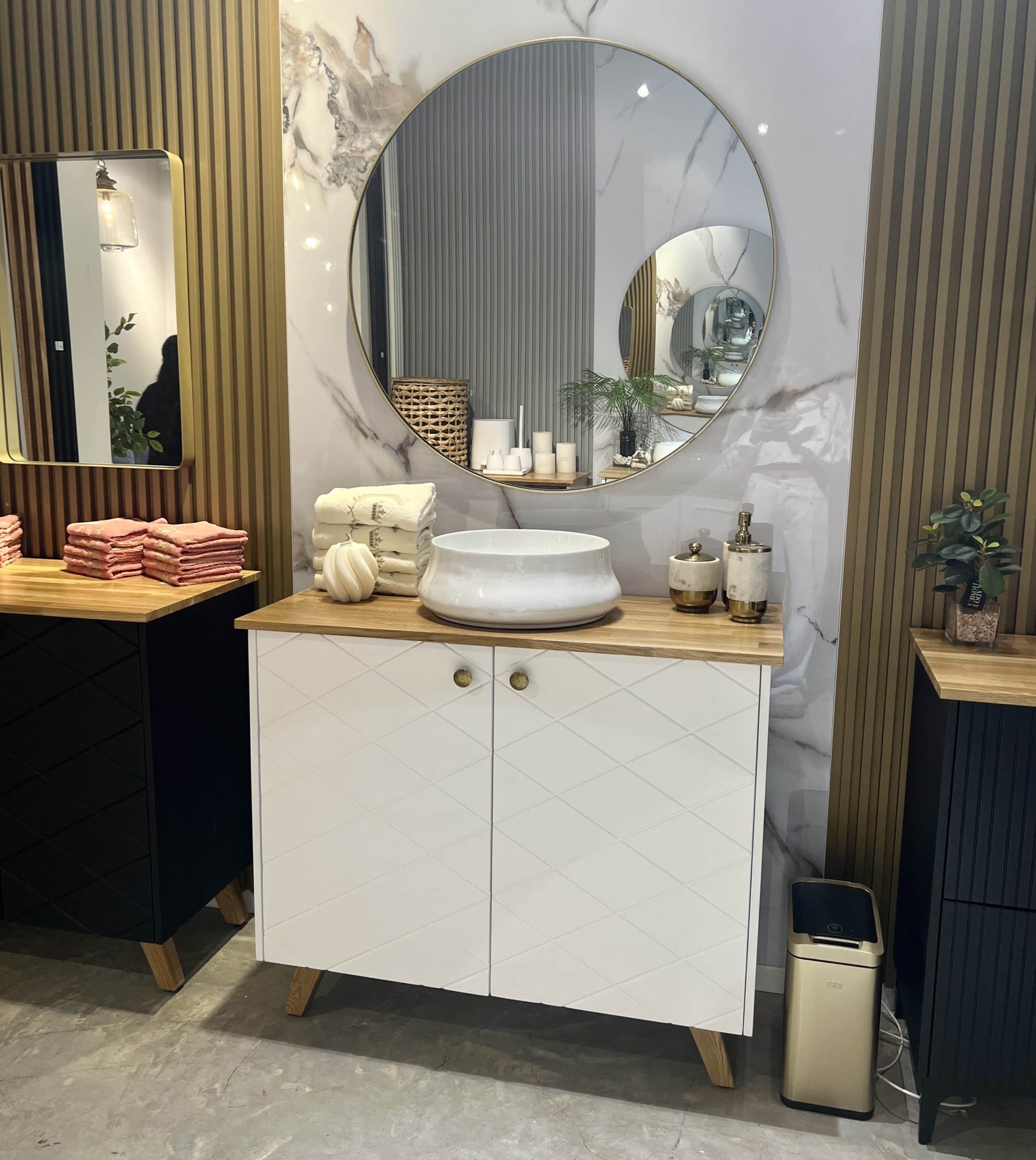 ארונית אמבטיה דגם מעויינים ארונית אמבטיה דגם מעויינים