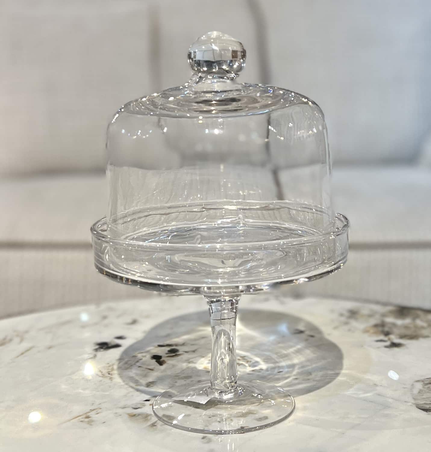 כלי זכוכית עוגיות על רגל עם פעמון דגם איקו כלי זכוכית עוגיות על רגל עם פעמון דגם איקו