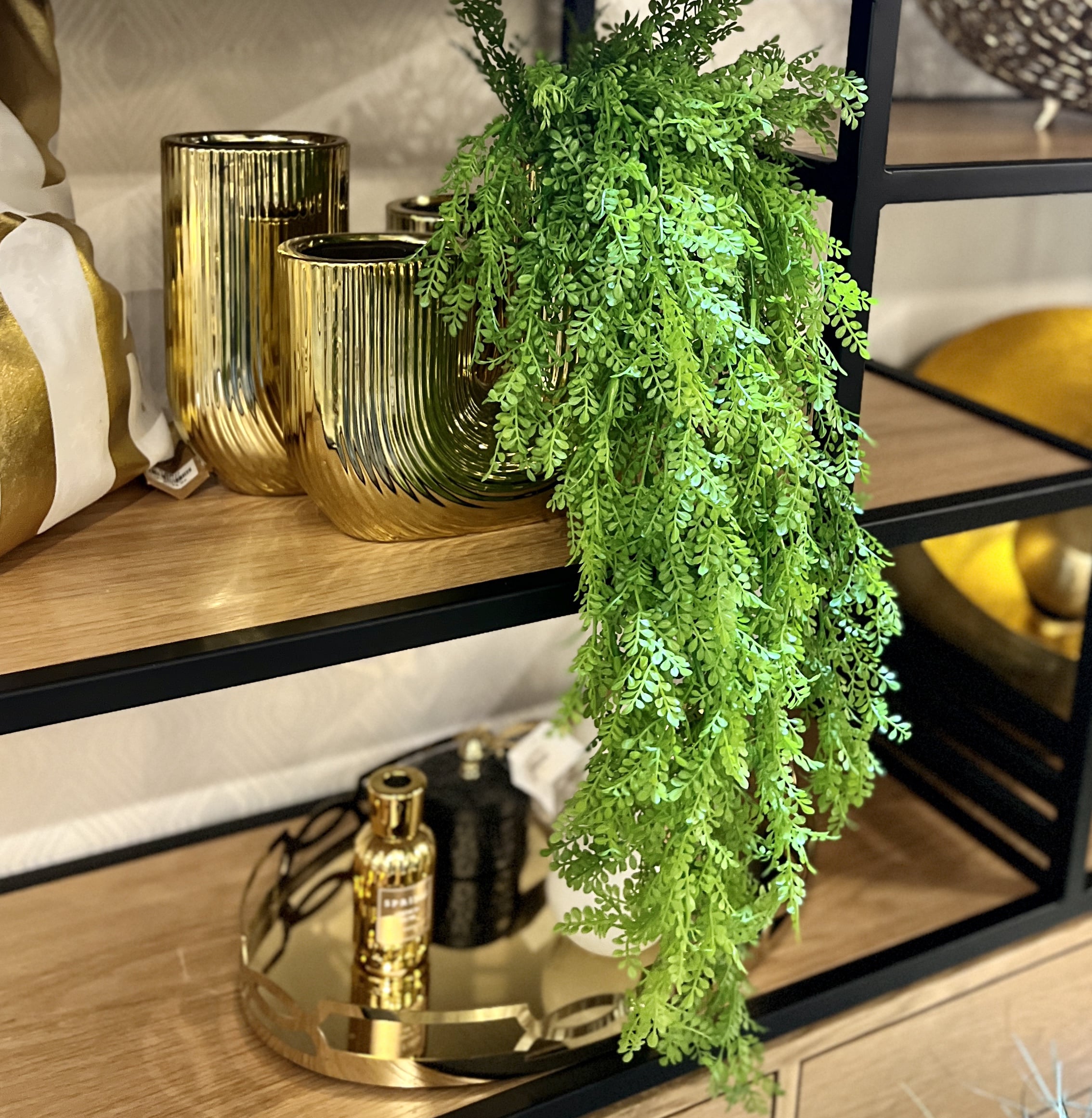 בוקט ירק נשפך עלים רכים גובה 85 ס״מ דגם אליס בוקט ירק נשפך עלים רכים גובה 85 ס״מ דגם אליס