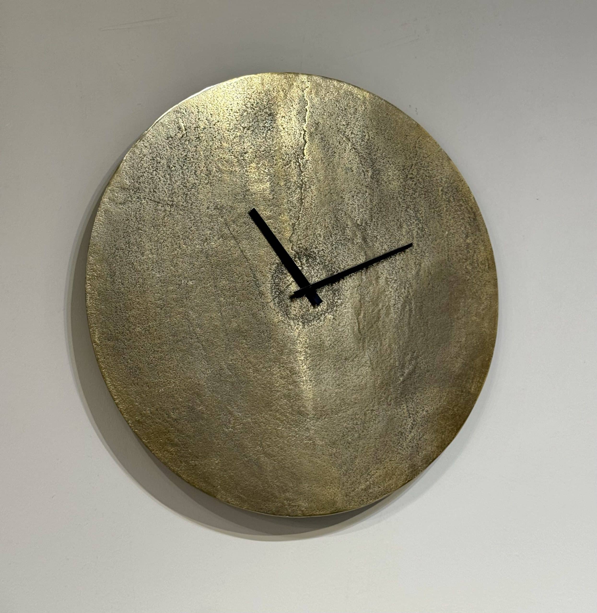 שעון מתכת זהב קוטר 60 דגם רויאל שעון מתכת זהב קוטר 60 דגם רויאל