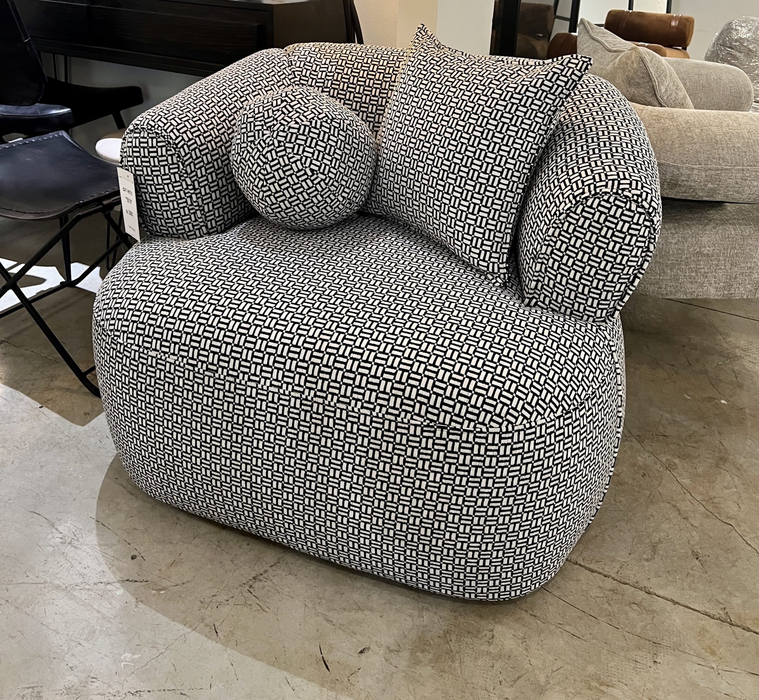 כורסא מודרנית דגם 5519 בעיצוב אישי כורסא מודרנית דגם 5519 בעיצוב אישי