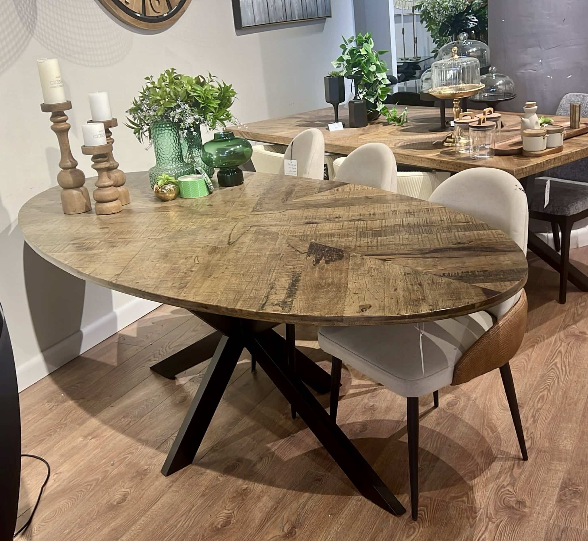 שולחן אוכל עץ אובאלי דגם דאלי ייבוא - חיסול! שולחן אוכל עץ אובאלי דגם דאלי ייבוא - חיסול!