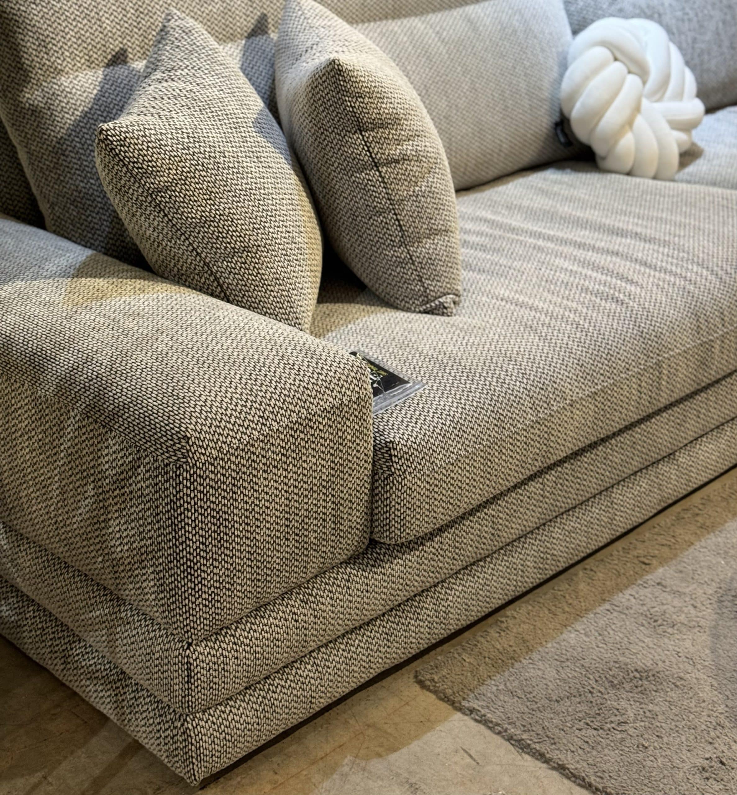 ספה קלאסית דגם דיימונד ספה קלאסית דגם דיימונד