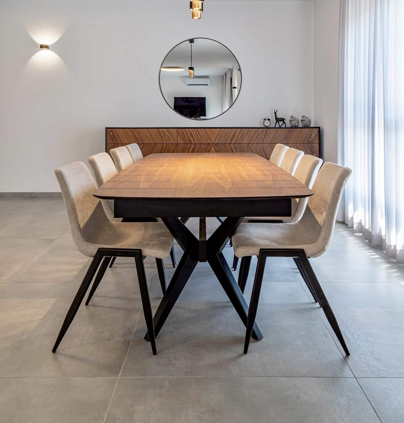 כיסא בעיצוב מינימליסטי דגם קליפטון כיסא בעיצוב מינימליסטי דגם קליפטון