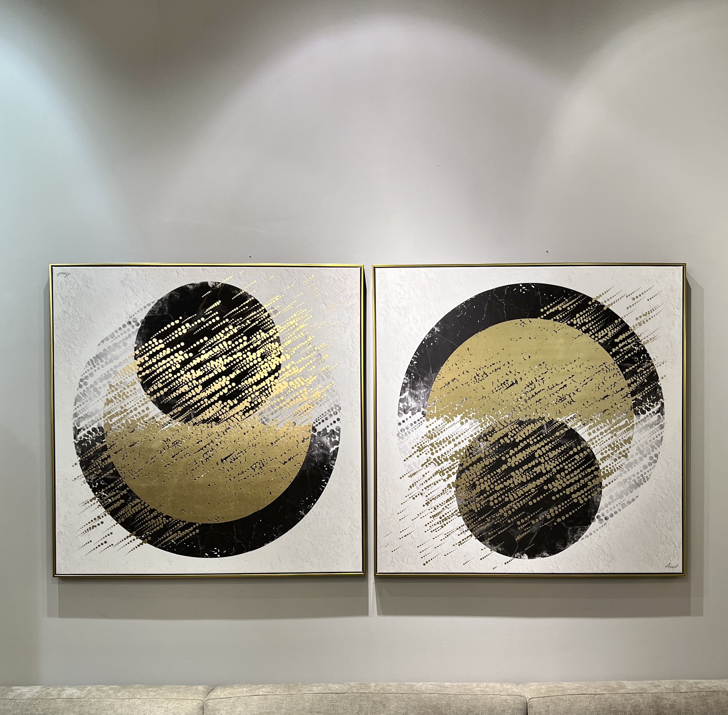 תמונת שמן אנאל עיגול בשילוב הדפסה עם מסגרת זהב