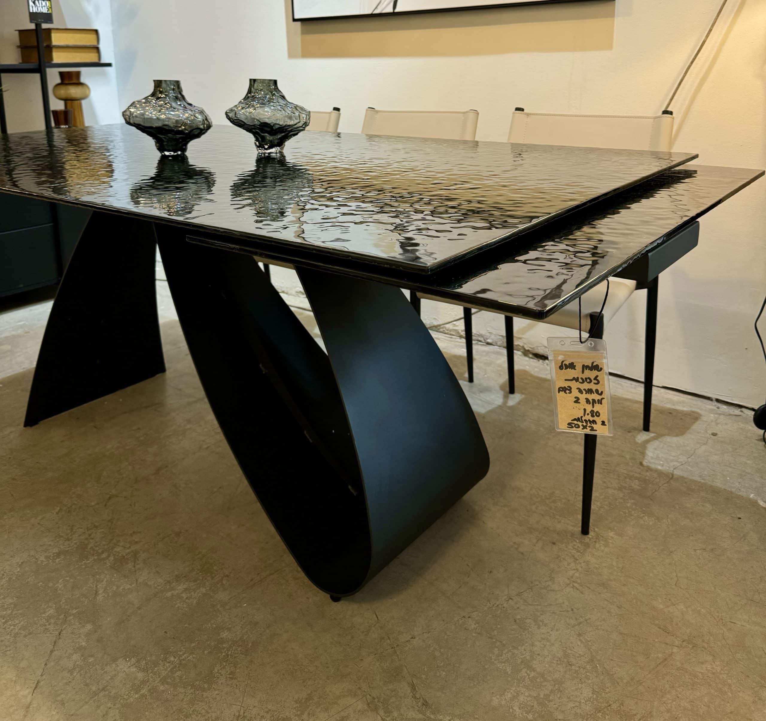 שולחן פינת אוכל זכוכית שחורה דגם לוקה שולחן פינת אוכל זכוכית שחורה דגם לוקה