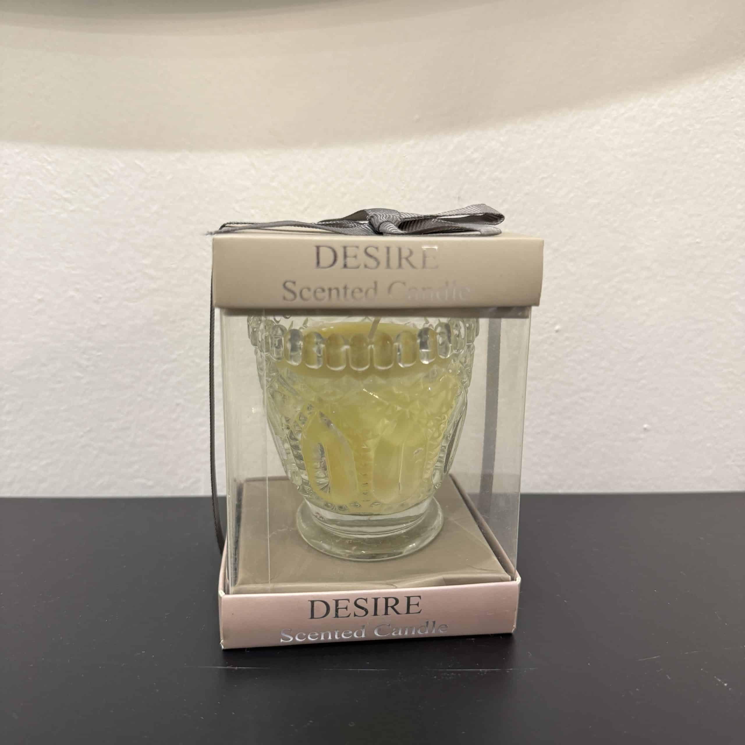 נר בכלי זכוכית עגול נר בכלי זכוכית עגול