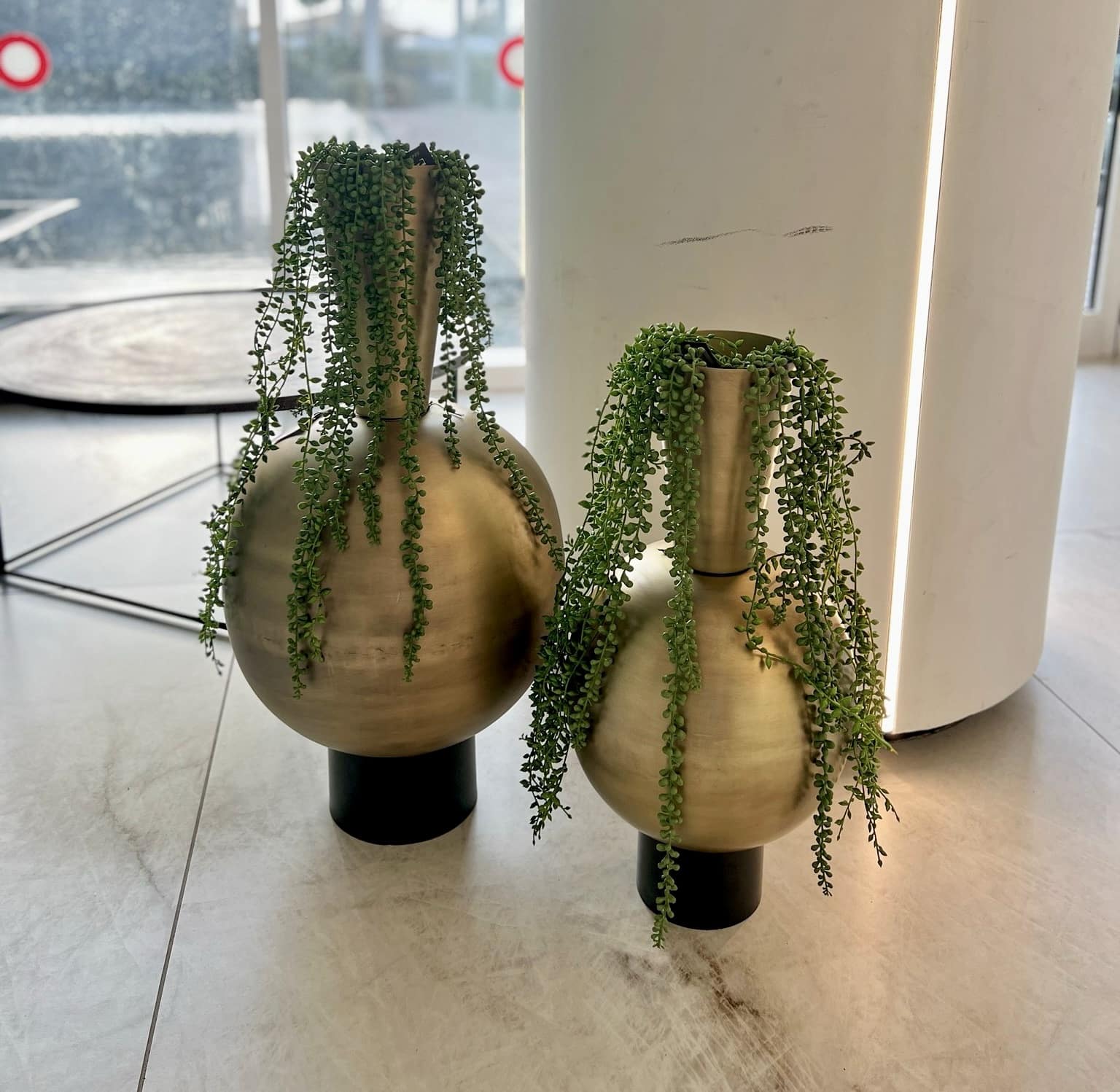 כד מתכת קונוס זהב דגם ראבי