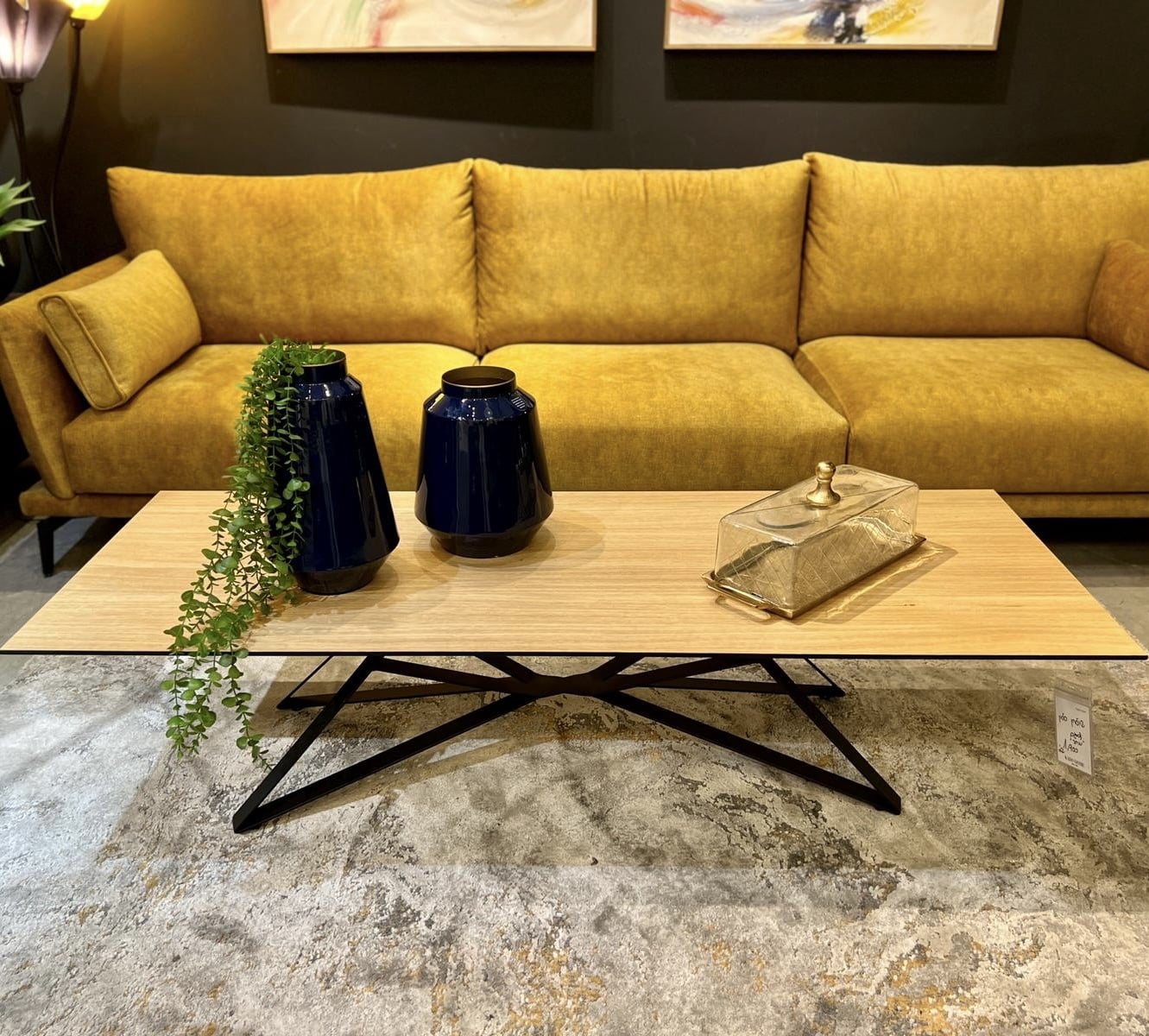 שולחן סלון דגם מיתר אחרון מתצוגה- פגמים קלים! שולחן סלון דגם מיתר אחרון מתצוגה- פגמים קלים!