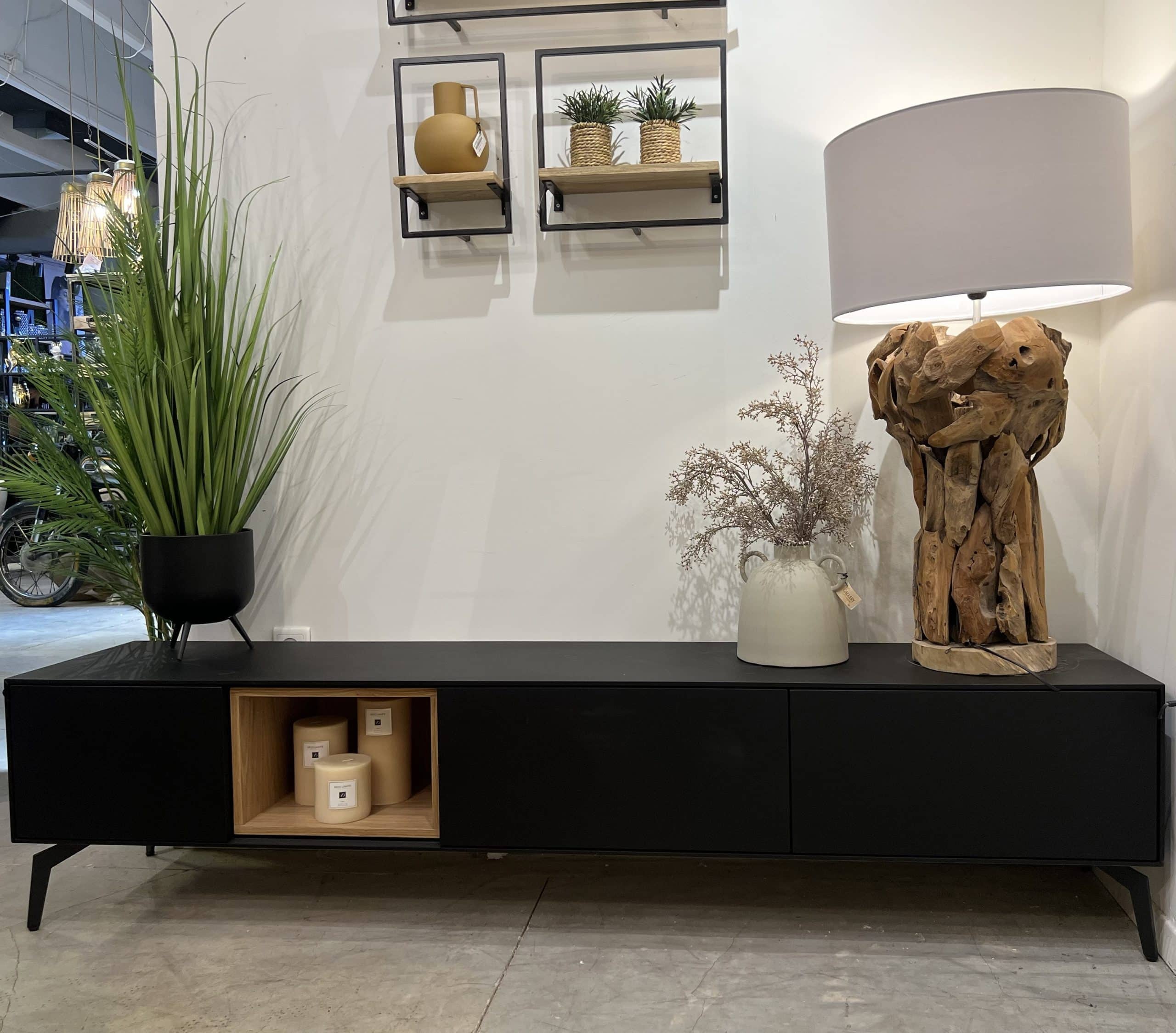 מזנון מעוצב דגם בלאק במבצע אחרון מתצוגה! מזנון מעוצב דגם בלאק במבצע אחרון מתצוגה!