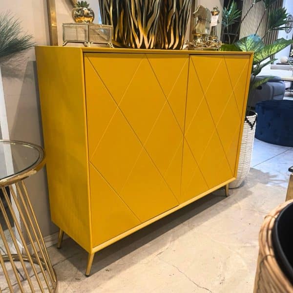 קומודה דגם דיימונד