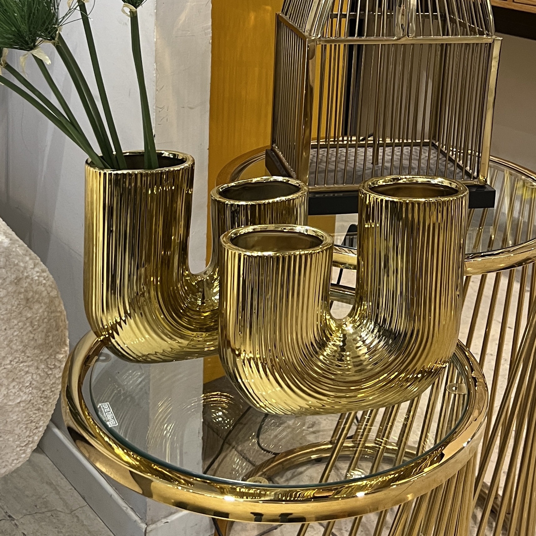 כד עם שני פתחים זהב