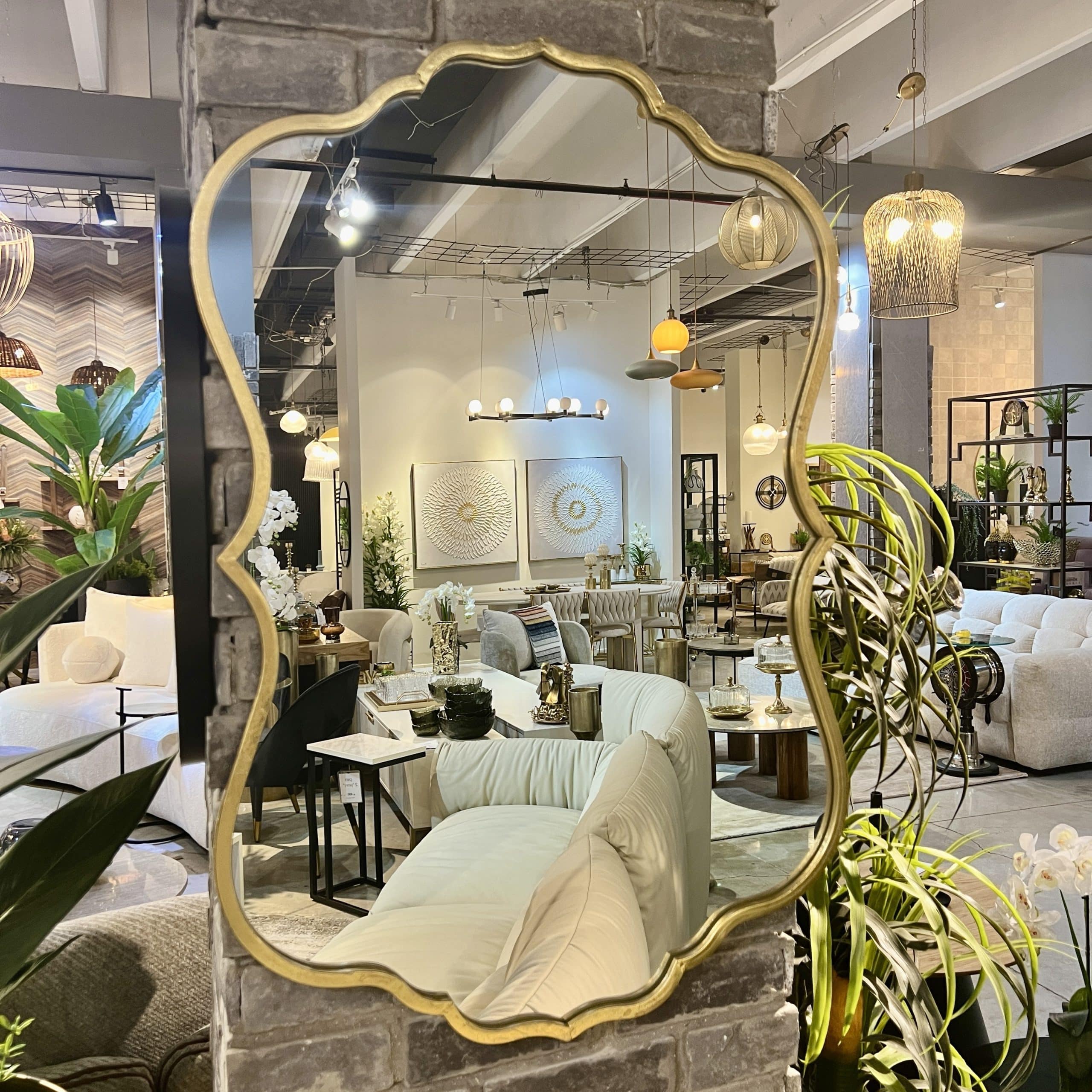 מראה יוקרתית רויאל זהב דגם בלה מראה יוקרתית רויאל זהב דגם בלה