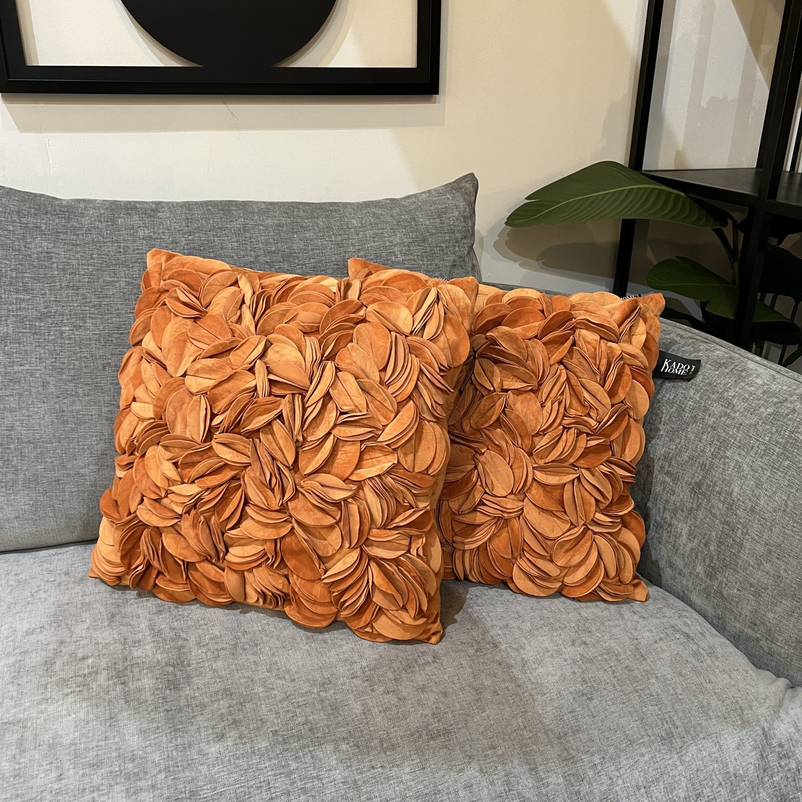 כרית מרובעת פרחים כתום עמוק דגם איקו- חיסול אחרונות במלאי! כרית מרובעת פרחים כתום עמוק דגם איקו- חיסול אחרונות במלאי!