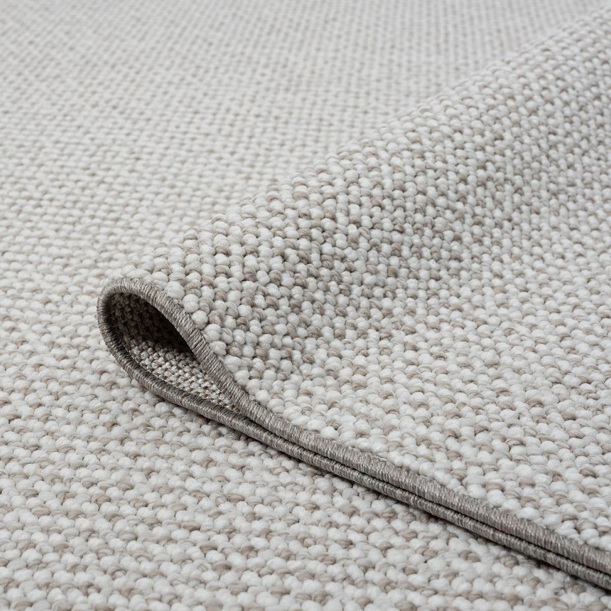 שטיח בז בהיר דגם קאי