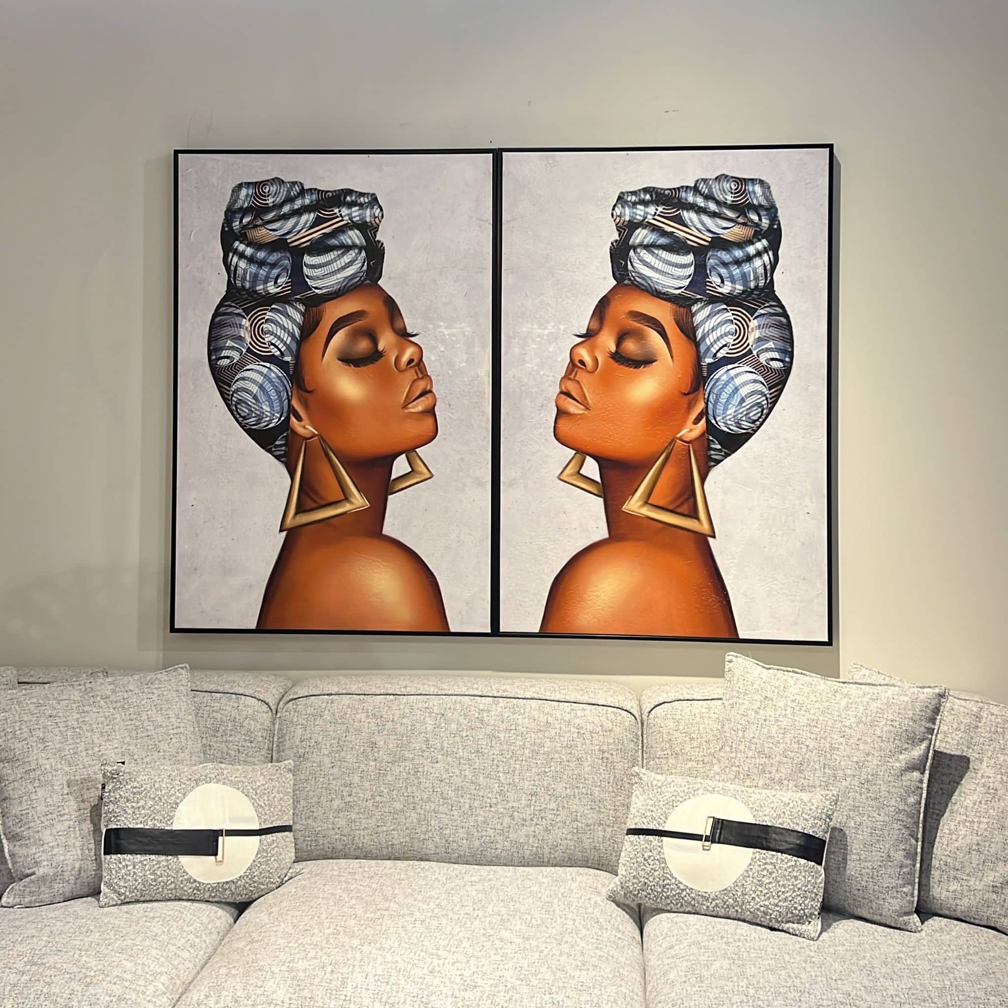 תמונה עבודת יד אישה צבעונית בשילוב מסגרת שחורה