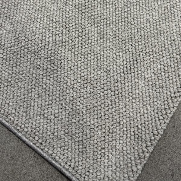 שטיח אפור בהיר דגם קאי