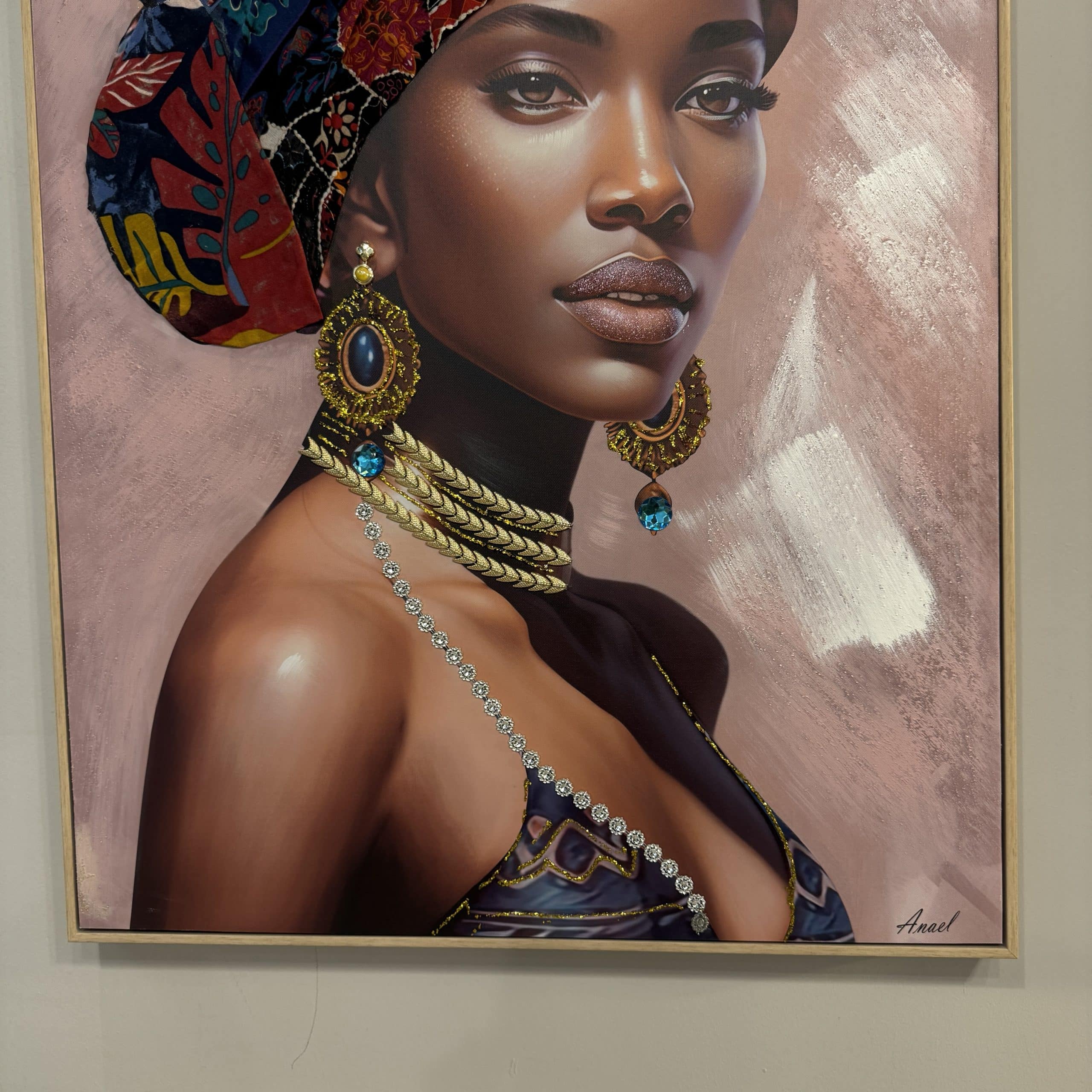 תמונת שמן אישה כהה בשילוב מסגרת זהב