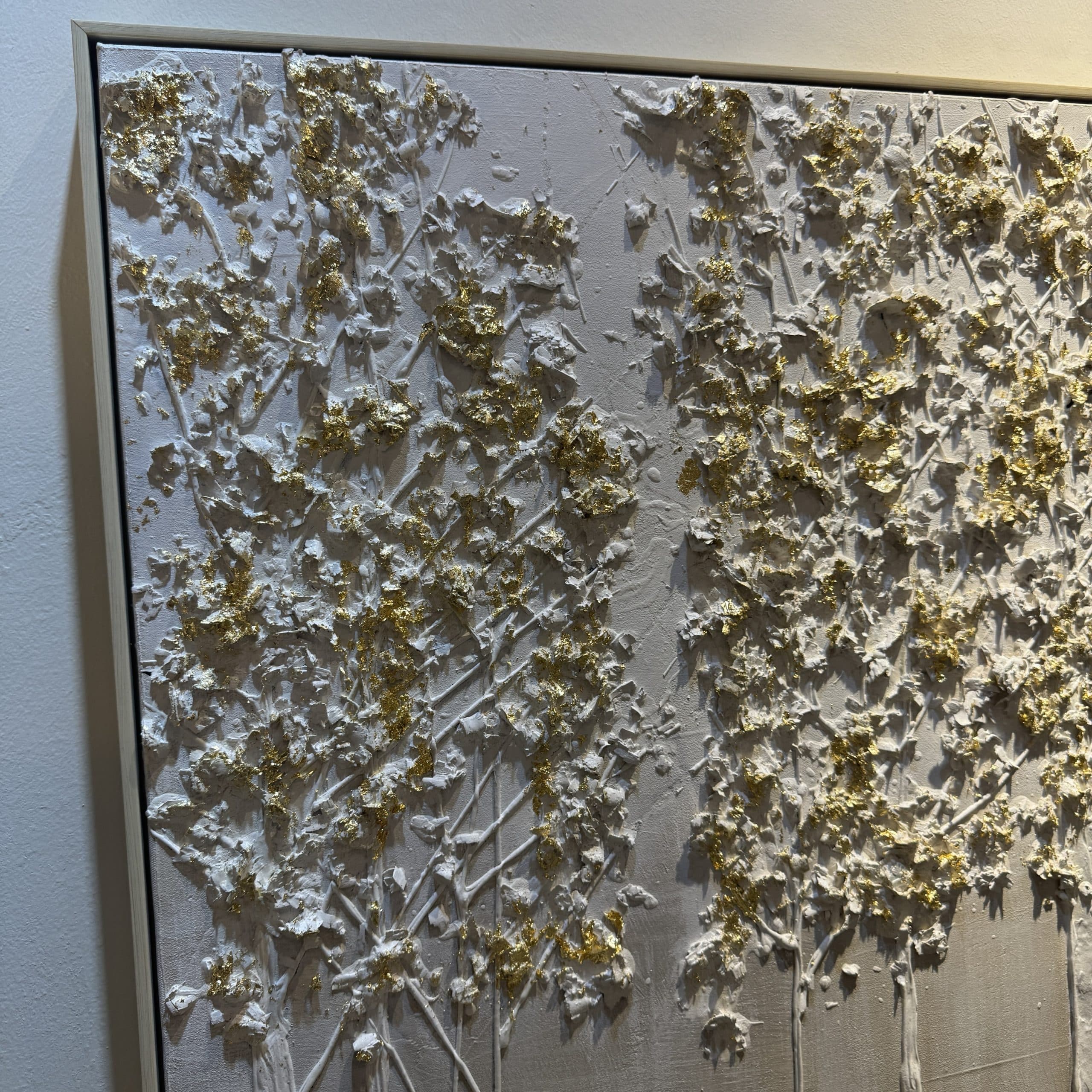 תמונת שמן אנאל עץ זהב בשילוב הדפסה עם מסגרת