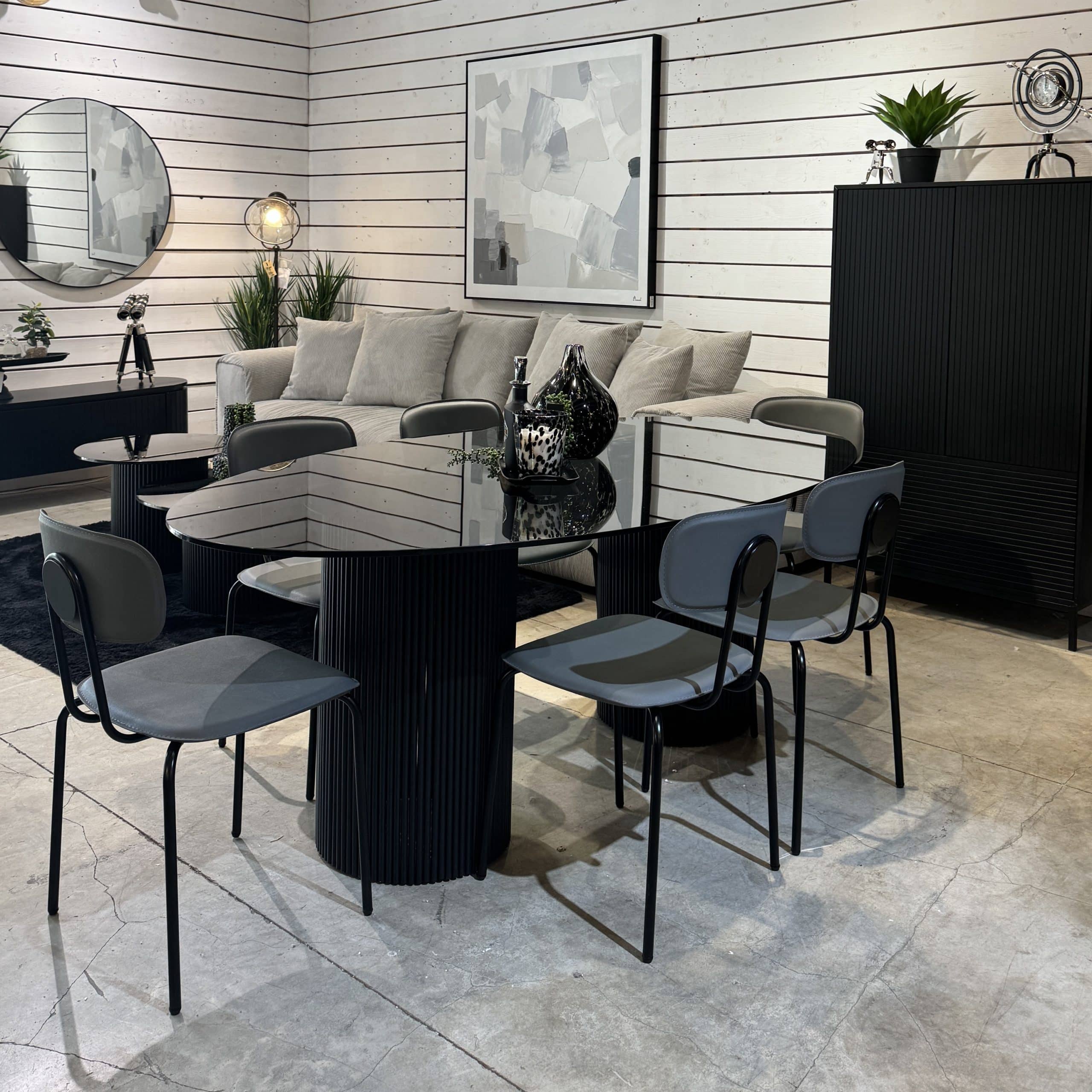 כיסא פינת אוכל מעוצב דמוי עור אפור דגם סטפני- חיסול!! כיסא פינת אוכל מעוצב דמוי עור אפור דגם סטפני- חיסול!!