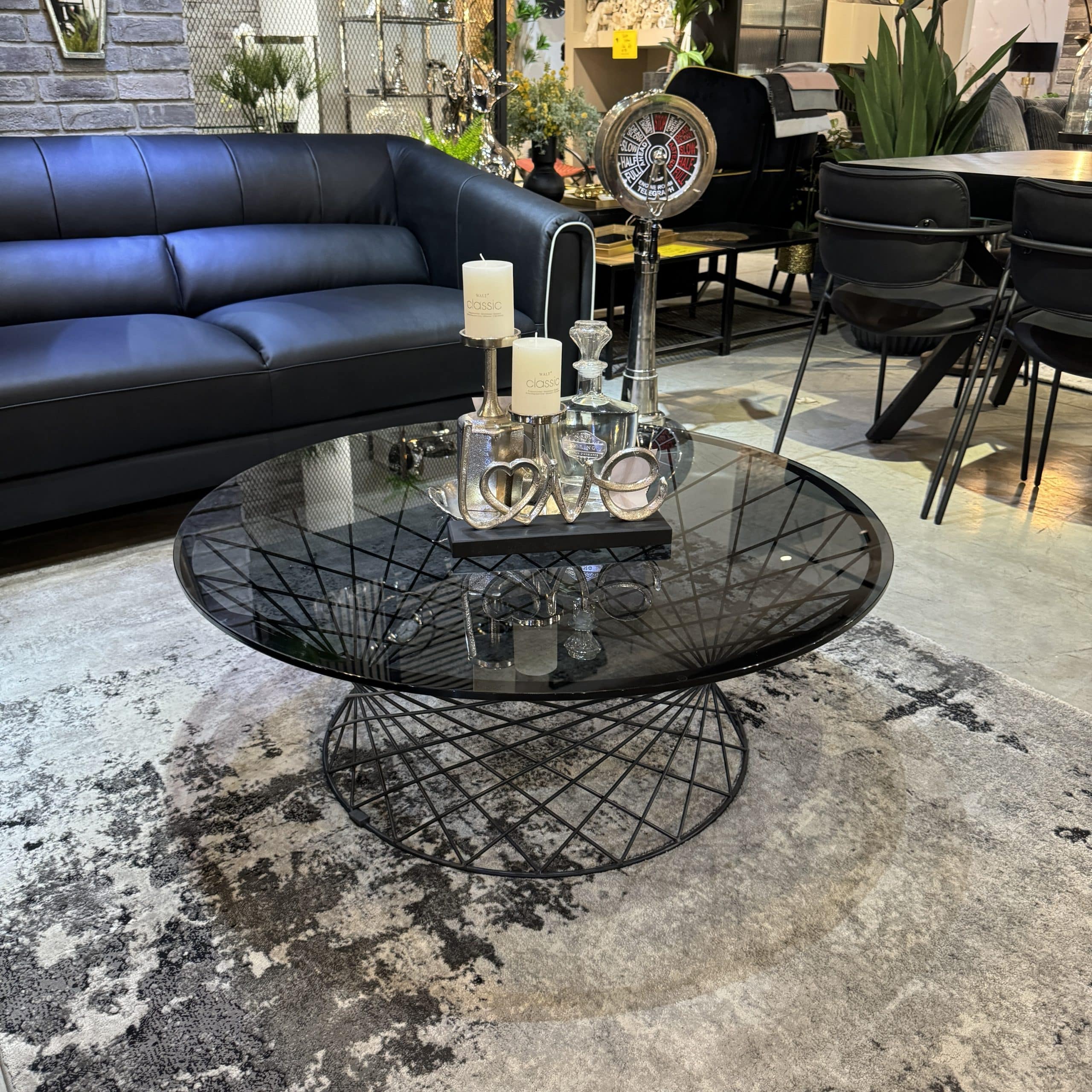 שולחן סלון עגול דגם רשת קימי זכוכית כהה