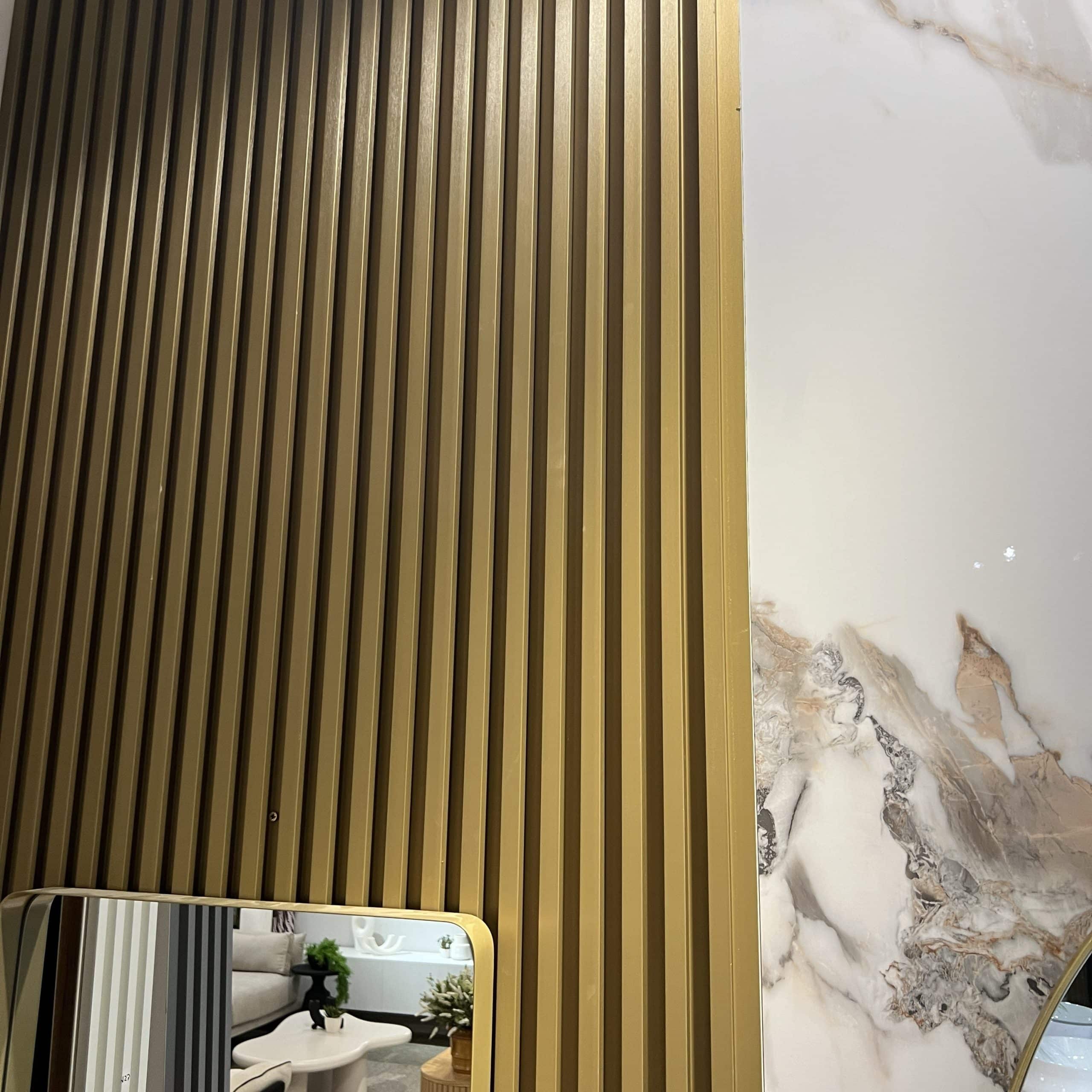 חיפוי קיר פסים פולימרי גוון זהב - חיסול!! חיפוי קיר פסים פולימרי גוון זהב - חיסול!!