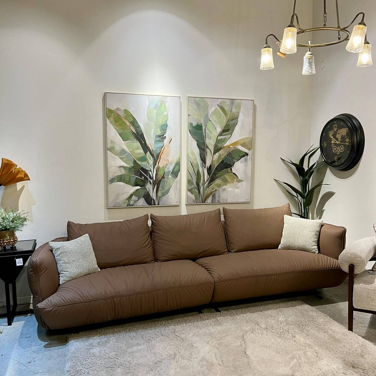 ספה מעוצבת דגם אינפינטי דגם קימי דמוי עור גוון כאמל