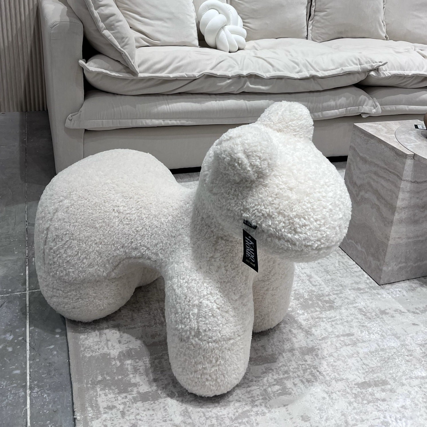 הדום בובה דובי כבשה שמנת דגם סופיטל