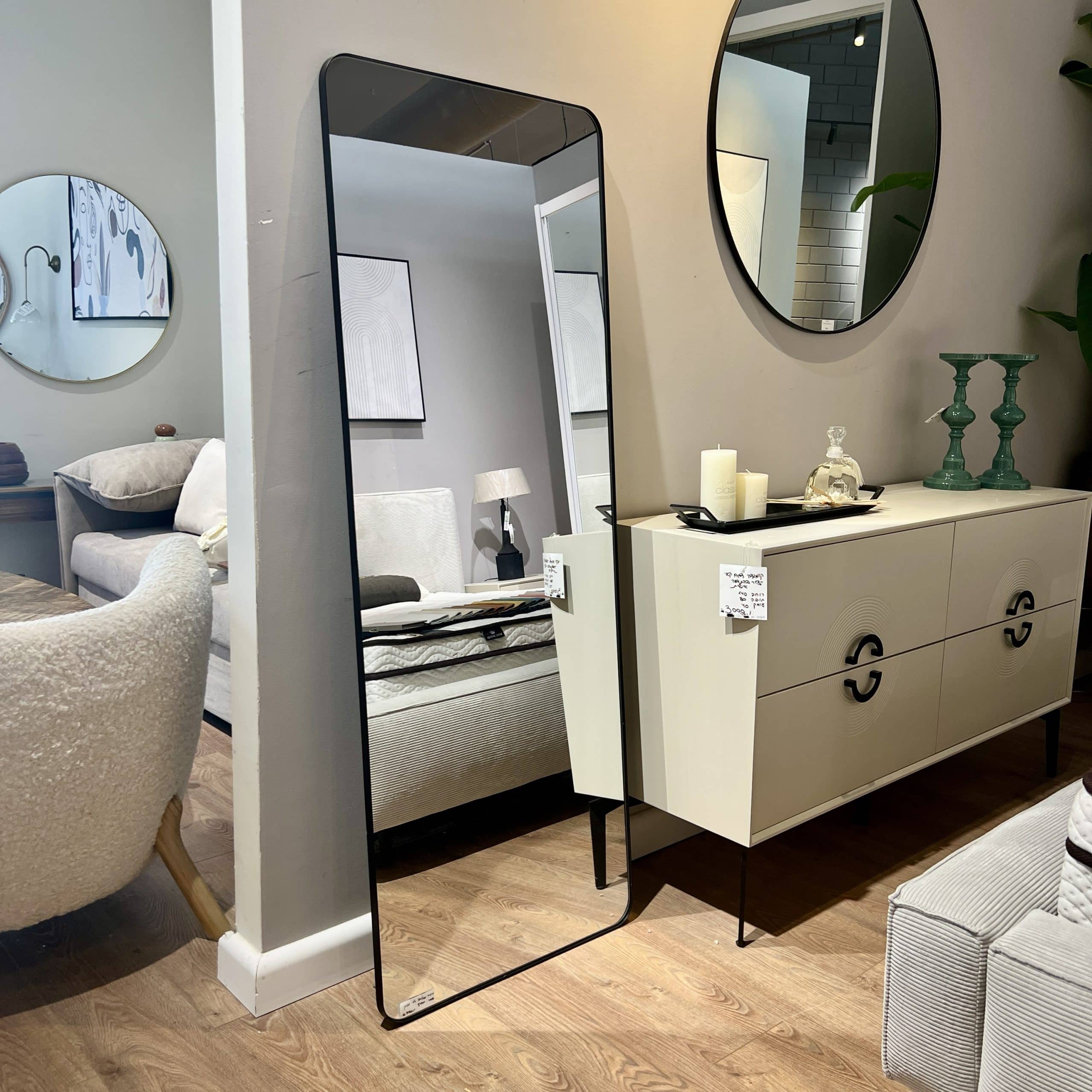 מראה מלבן שחור 160/60 דגם מודרני מראה מלבן שחור 160/60 דגם מודרני