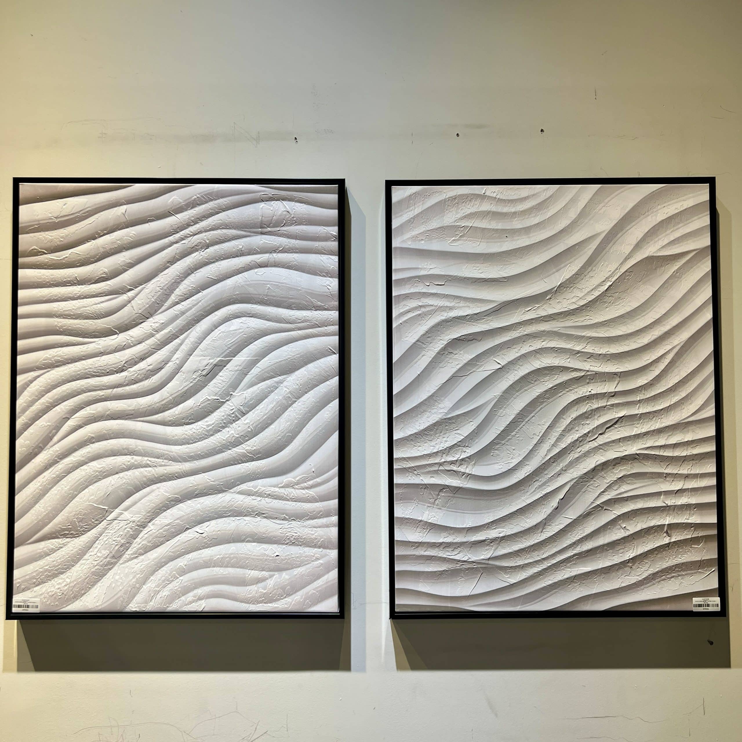 תמונה גלים בהירים עבודת יד מסגרת שחורה תמונה גלים בהירים עבודת יד מסגרת שחורה