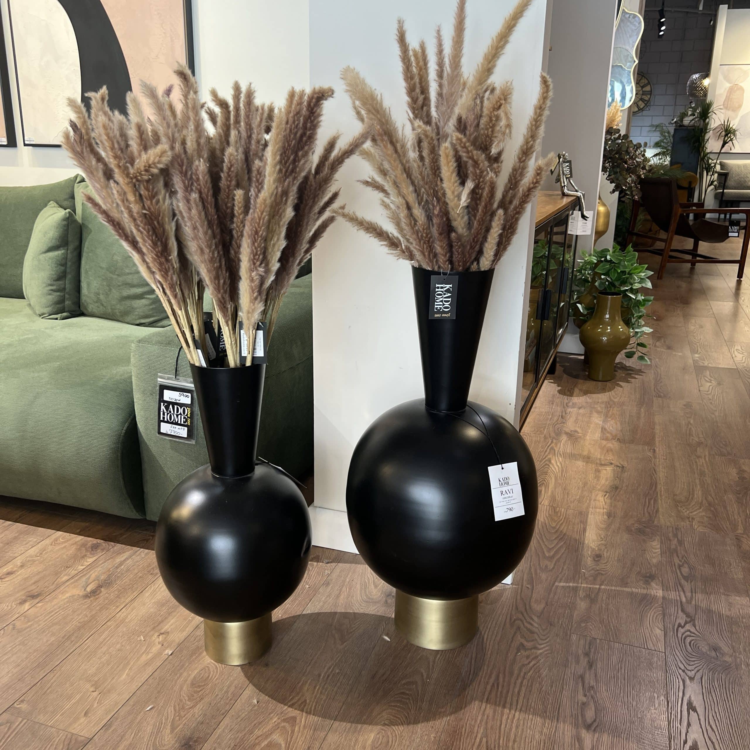 כד מתכת דגם ראבי קונוס שחור