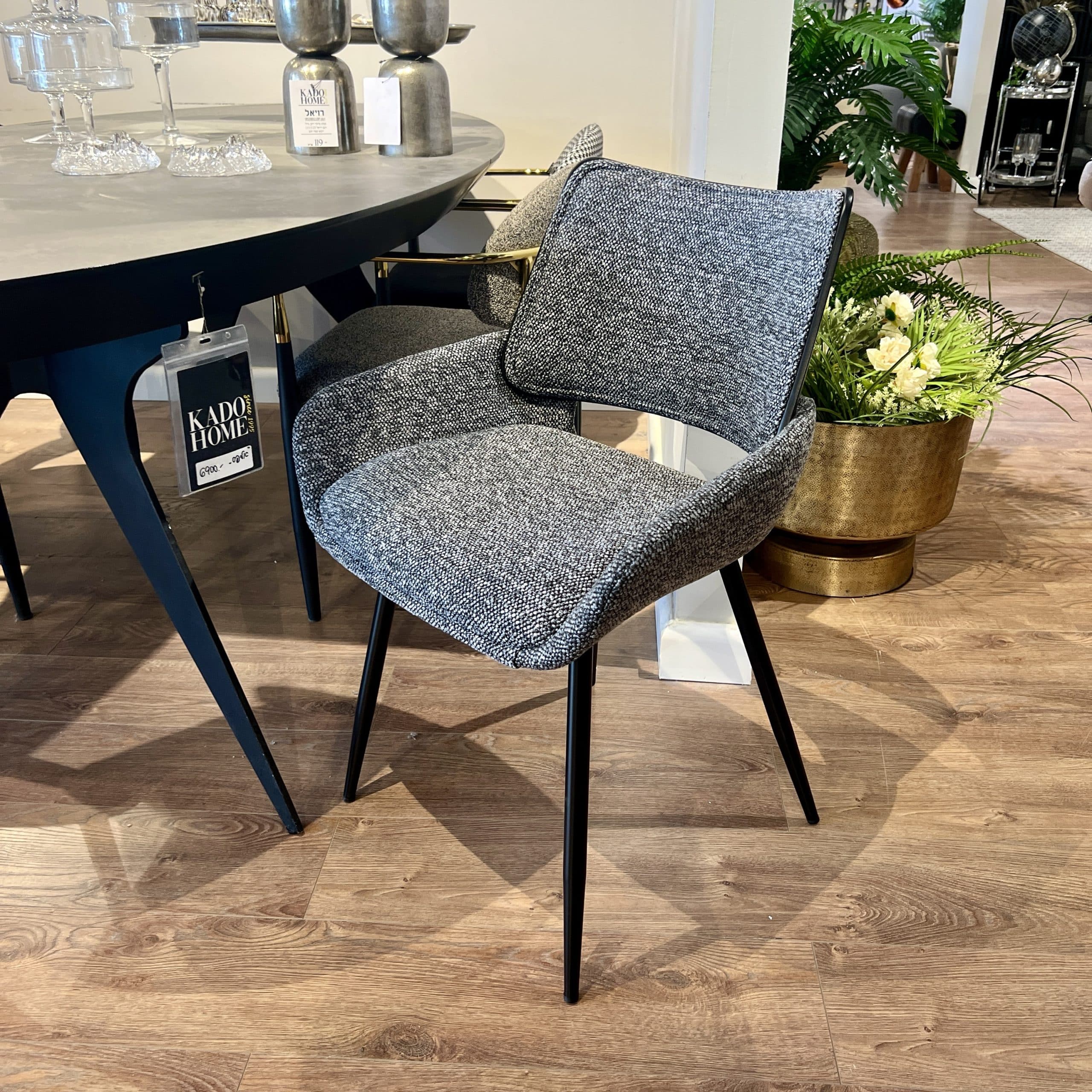 כיסא יוקרתי מעוצב אריג אפור בליני דגם 220- אחרון! כיסא יוקרתי מעוצב אריג אפור בליני דגם 220- אחרון!