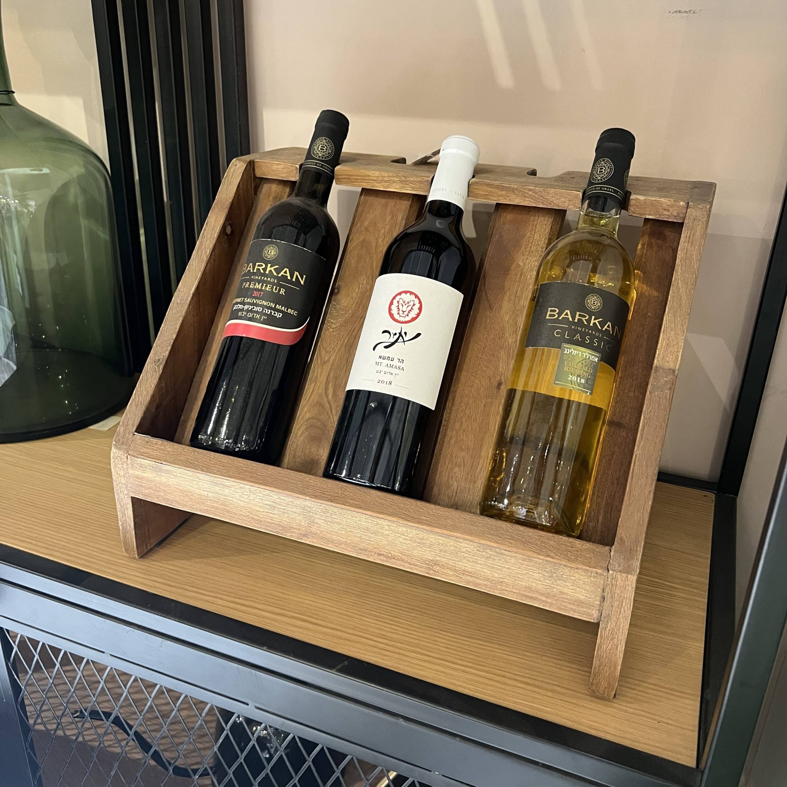 מעמד יין שולחני דגם איזפו מעמד יין שולחני דגם איזפו