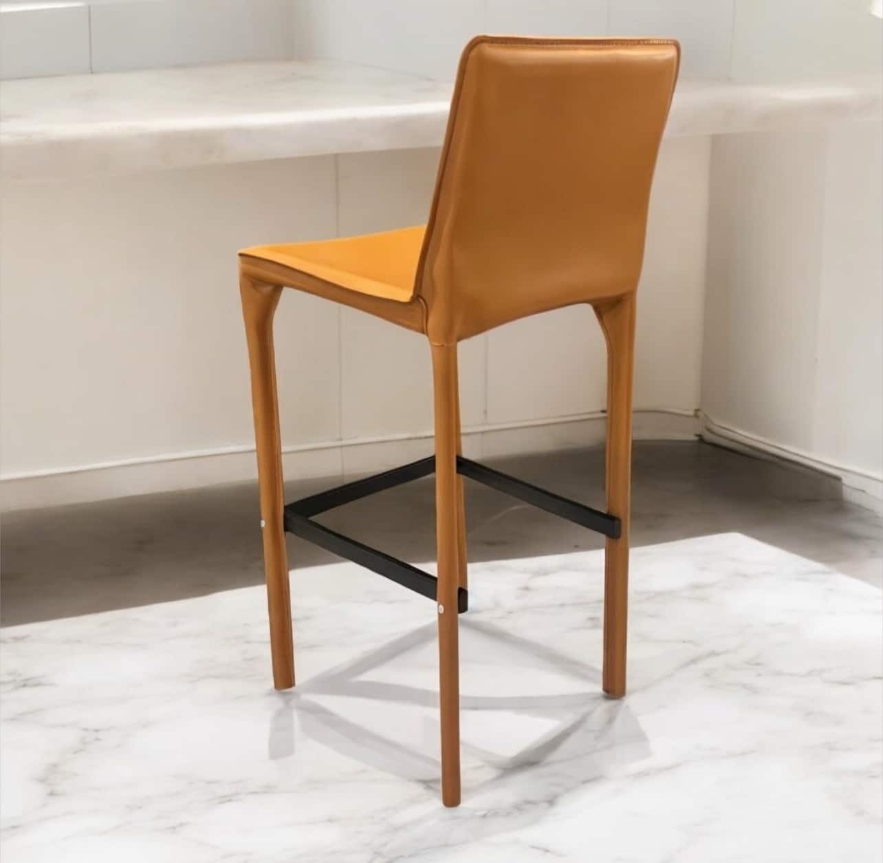 כיסא בר ויוינו דמוי עור חום דגם סינדי ONLINE SALE!