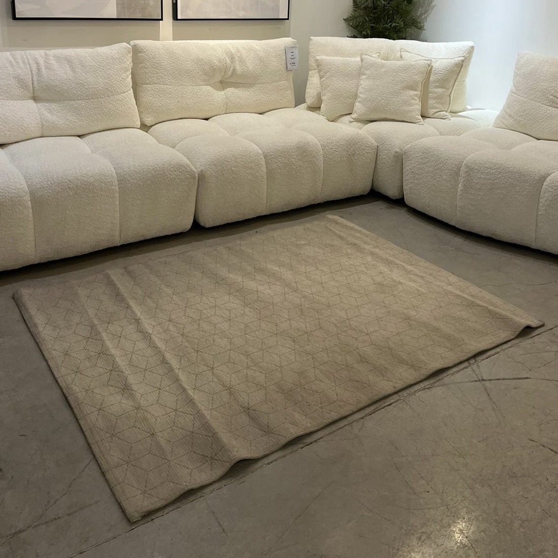 שטיח תלת מימד קוביות בז זהב דגם טאי